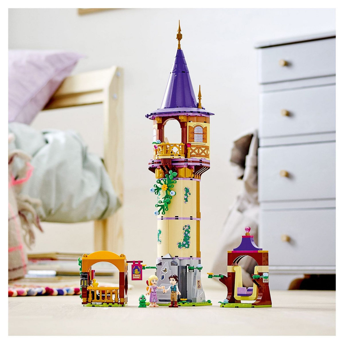 LEGO Disney Princess 43187 - La tour de Raiponce, Jouet Château Princesse, Inclus 2 Mini-Poupées de Flynn & Raiponce