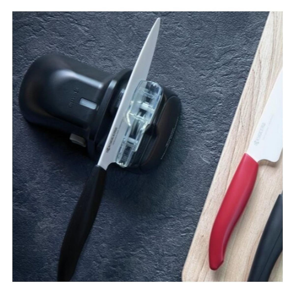 Kyocera Affûteur aiguiseur de couteaux électrique - DS-38