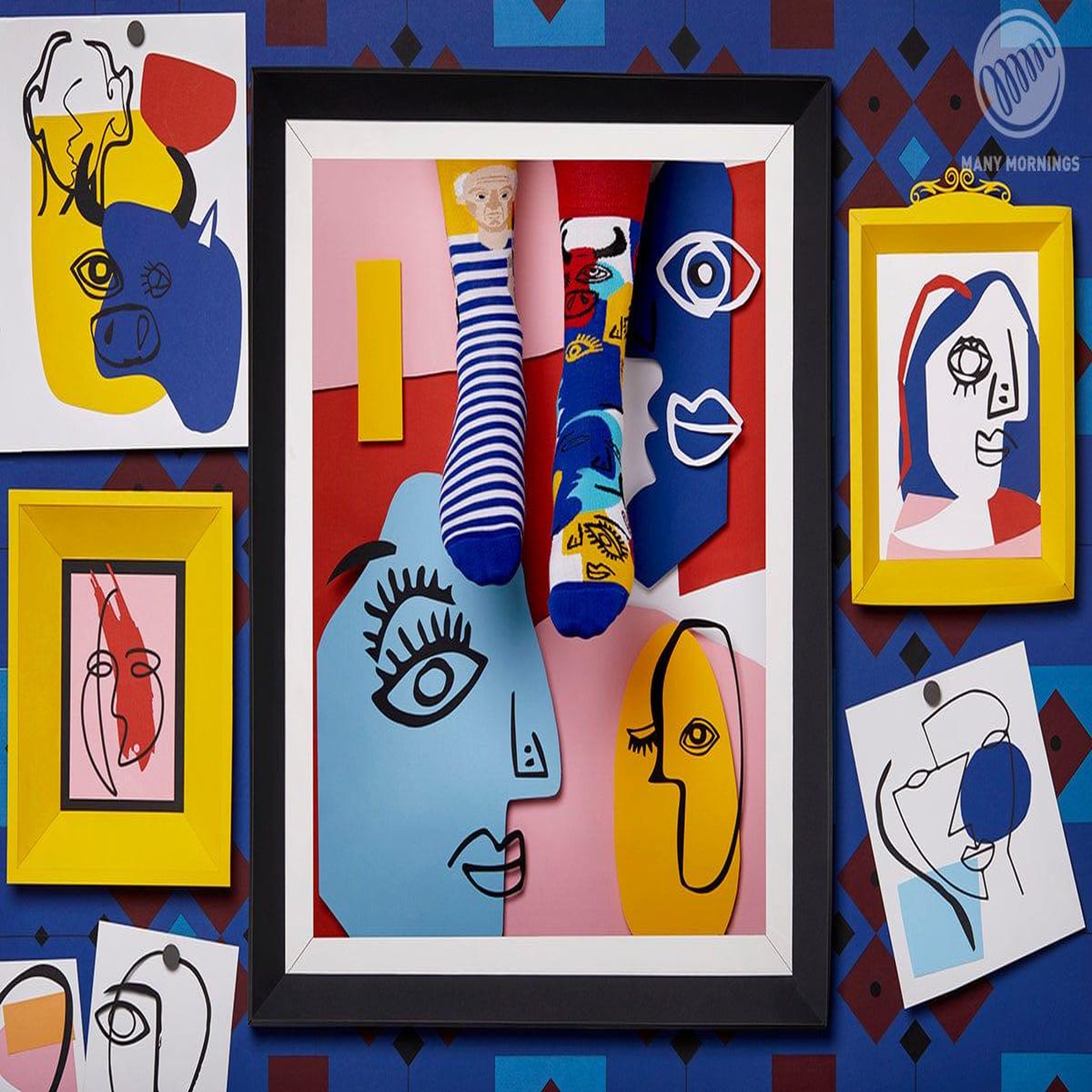Voir la diapositive 2 : MANY MORNINGS Socquettes picassocks