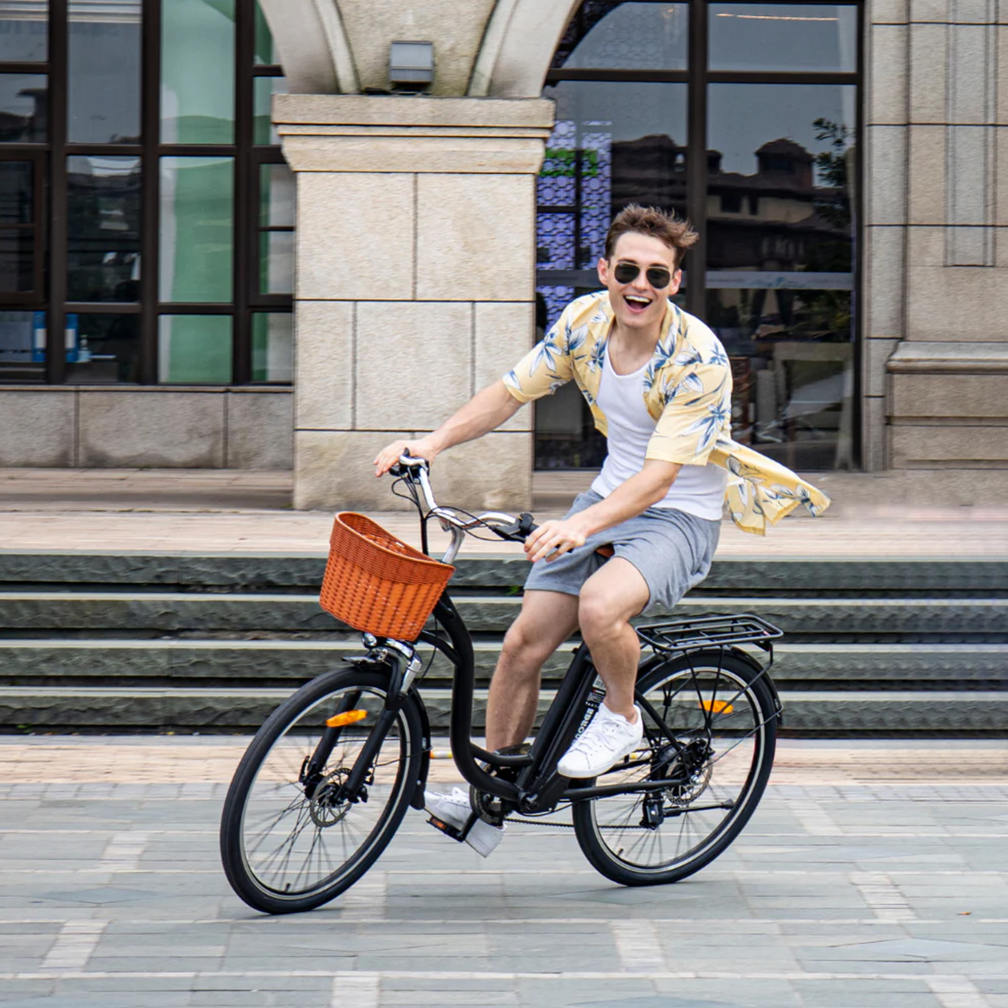 Voir la diapositive 5 : DYU Vélo électrique rétro DYU C6, 250 W, 36 V, 12,5 Ah, avec panier et porte-bagages arrière