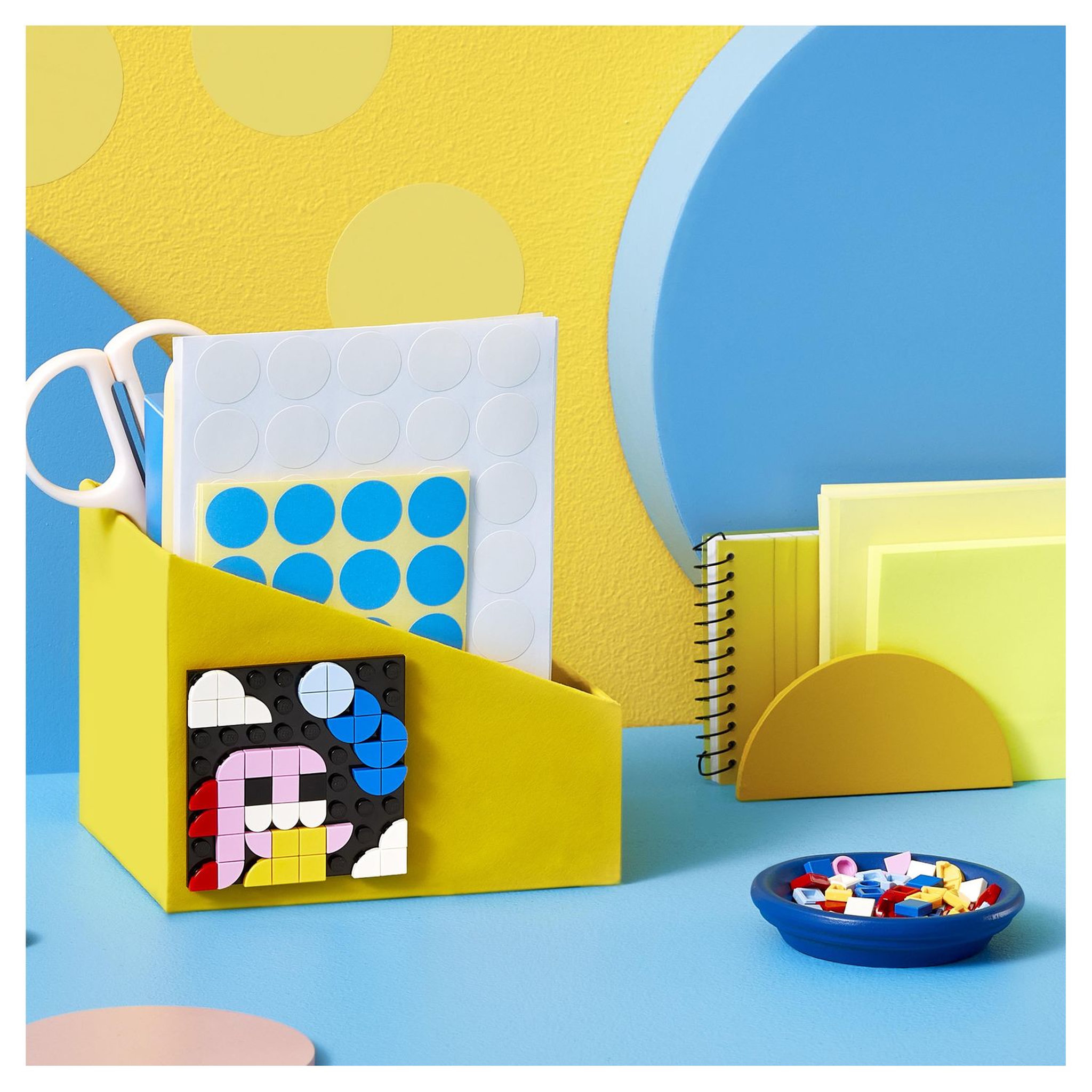 Voir la diapositive 7 : LEGO Dots 41954 Décoration adhésive 