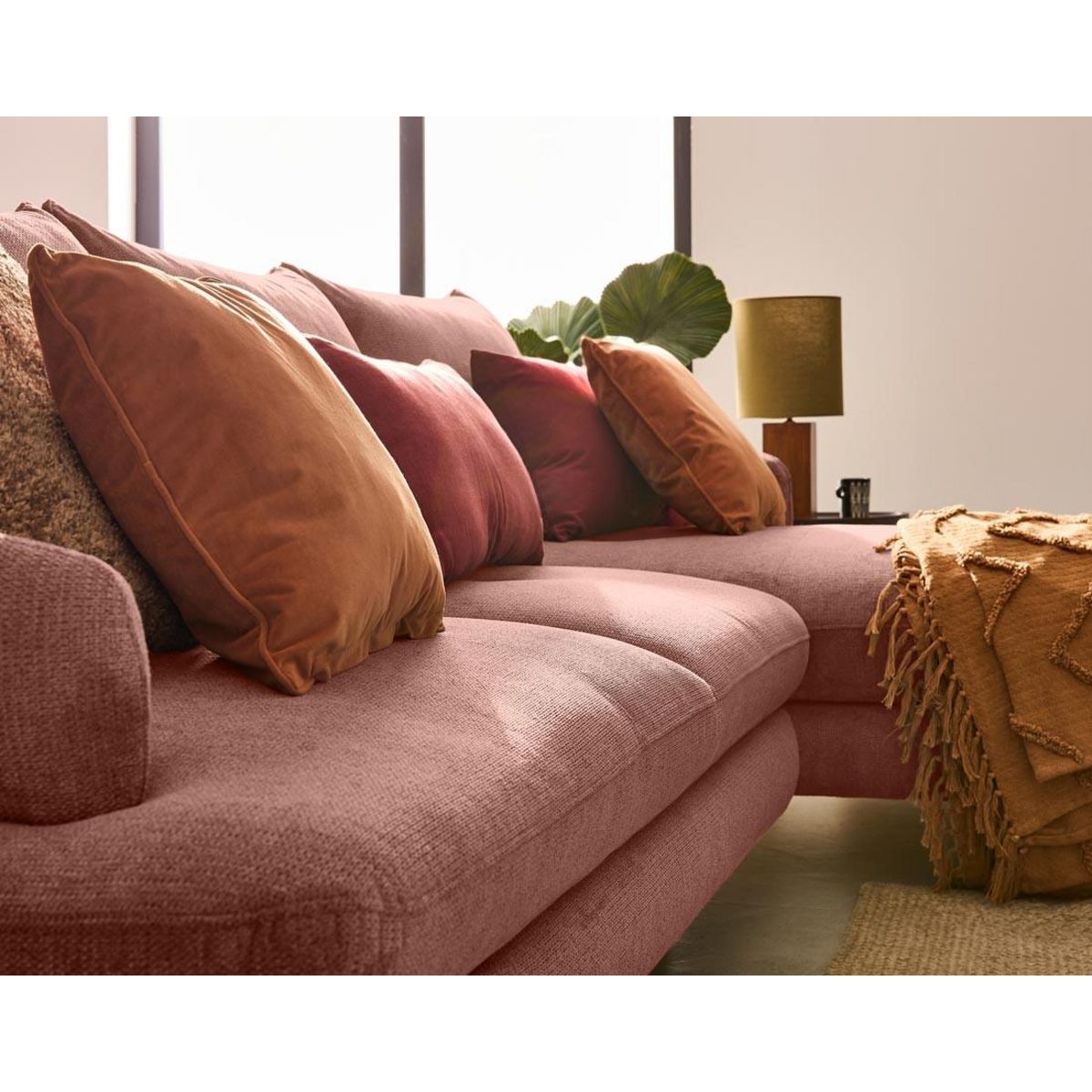 LISA DESIGN Ninon - canapé d'angle droit 4 places convertible avec coffre en tissu texturé