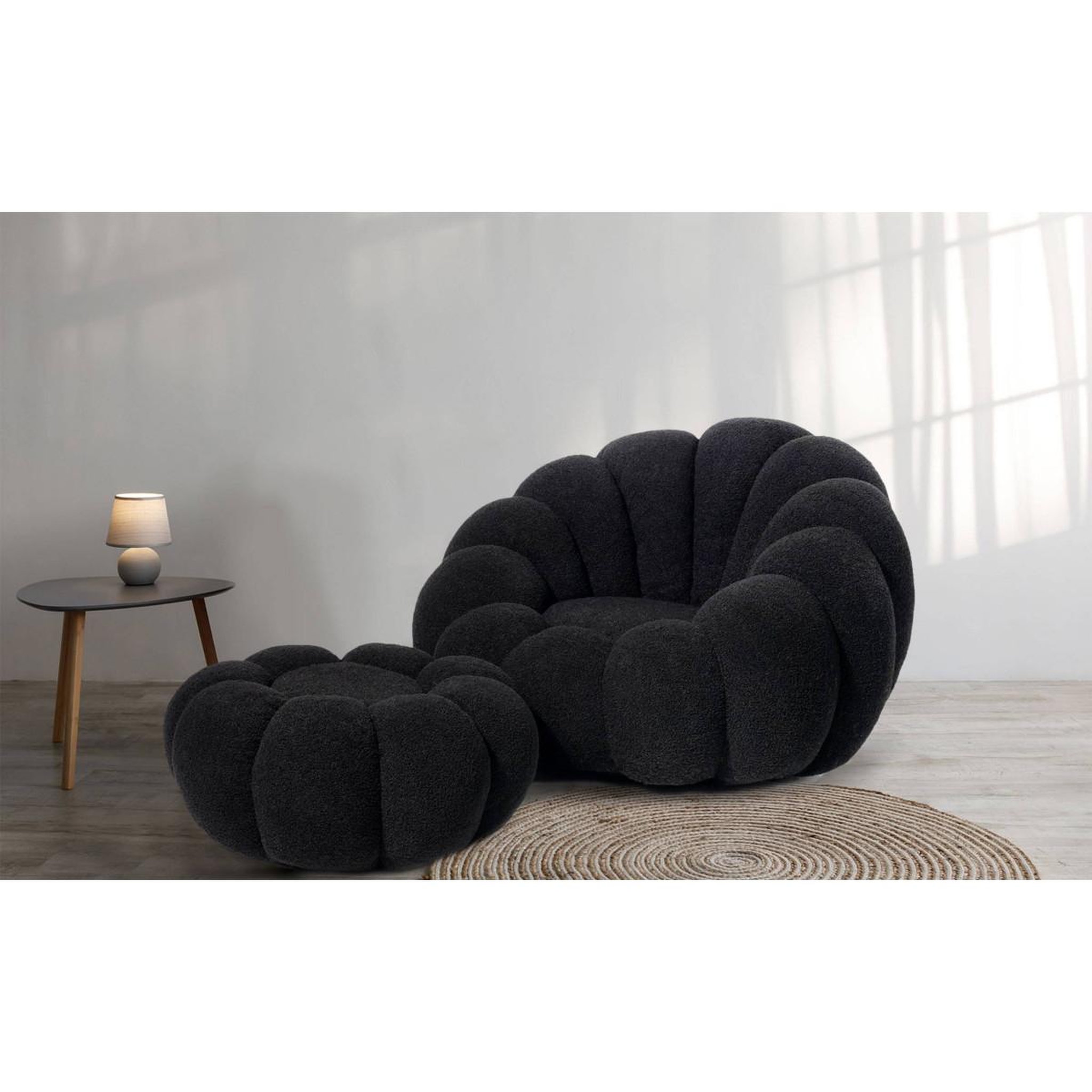 Voir la diapositive 3 : Paris Prix Pouf design fleur  bouclette  61cm noir