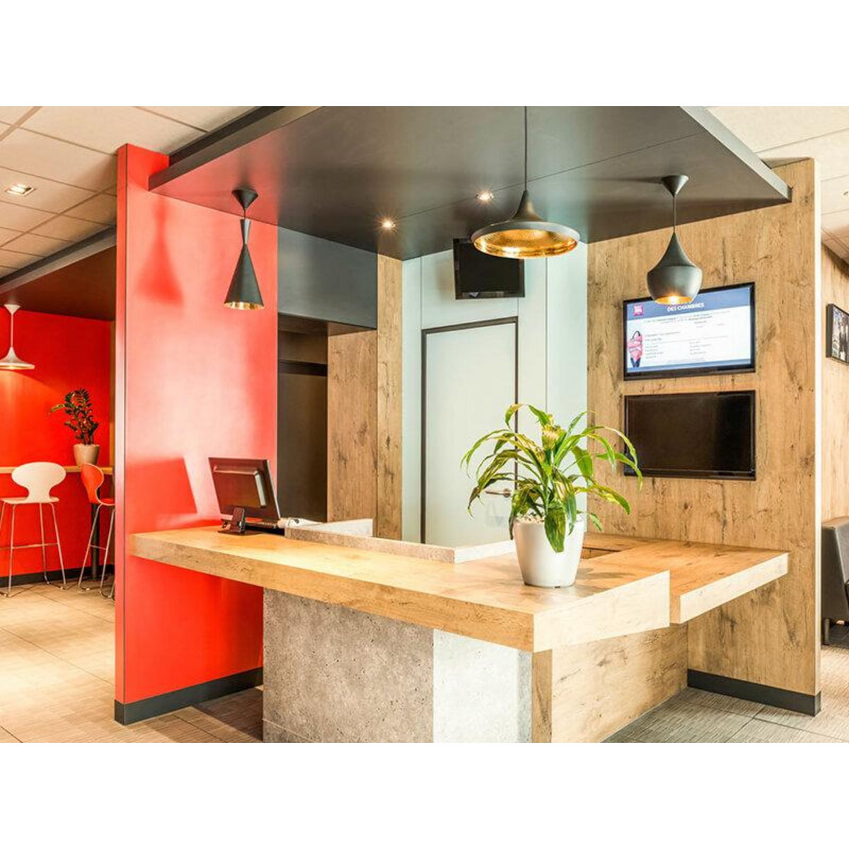 Smartbox 3 jours à Paris avec 3h initiation œnologique et dégustation de vins dans un grand hôtel - Coffret Cadeau Multi-thèmes