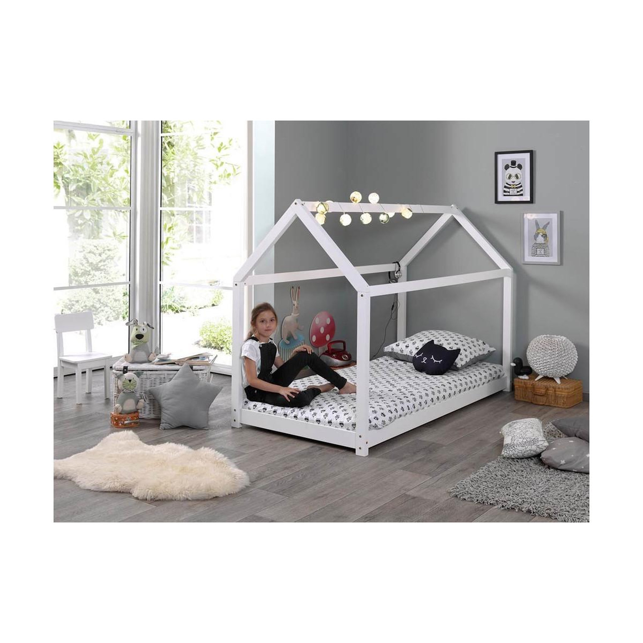 Voir la diapositive 3 : Paris Prix Lit enfant design  cabane  90x200cm blanc