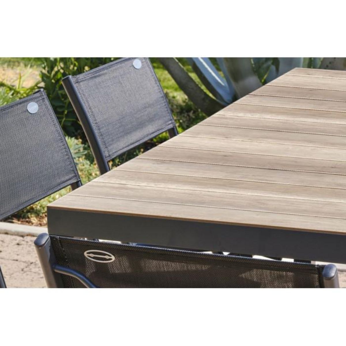 Paris Prix Table de Jardin Imitation Bois  Boston  150cm Gris Anthracite