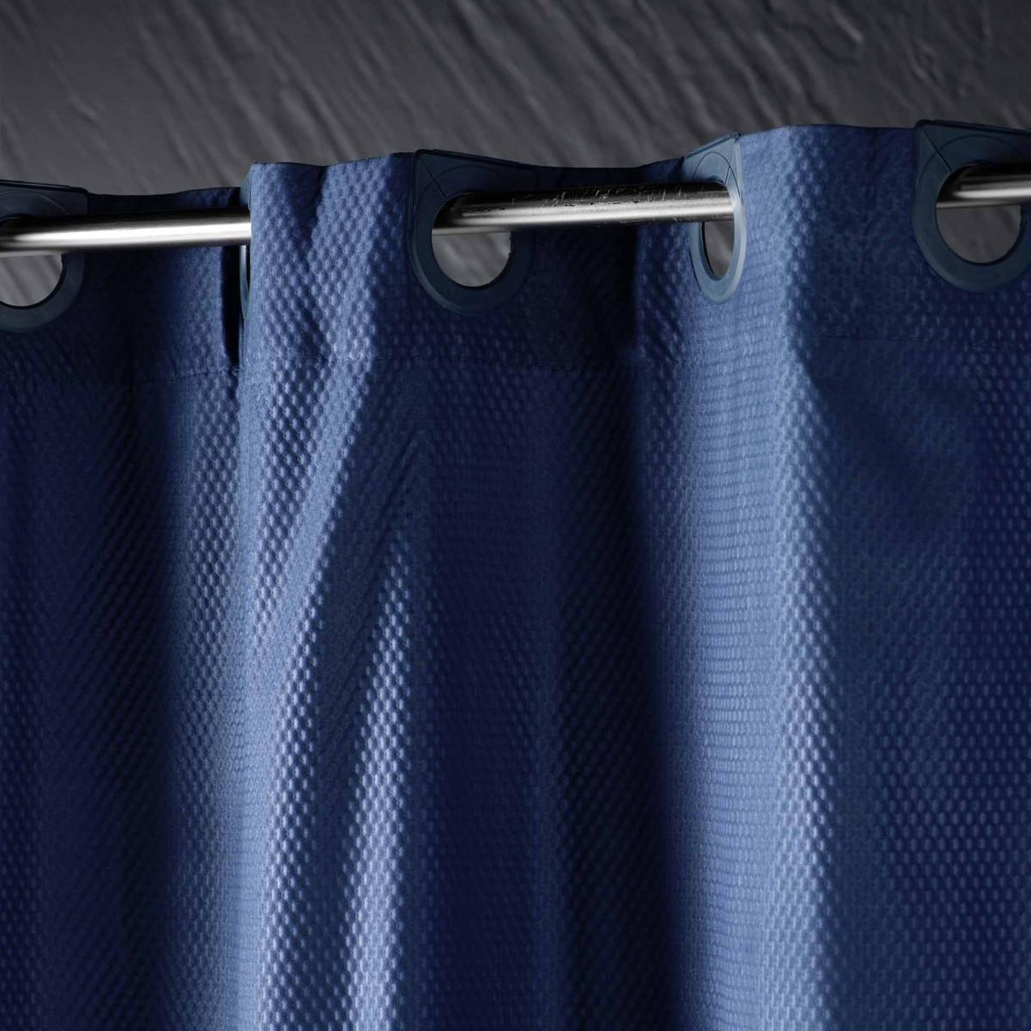 Voir la diapositive 2 : Douceur d'Intérieur Rideau de douche  dotty  180x200cm indigo