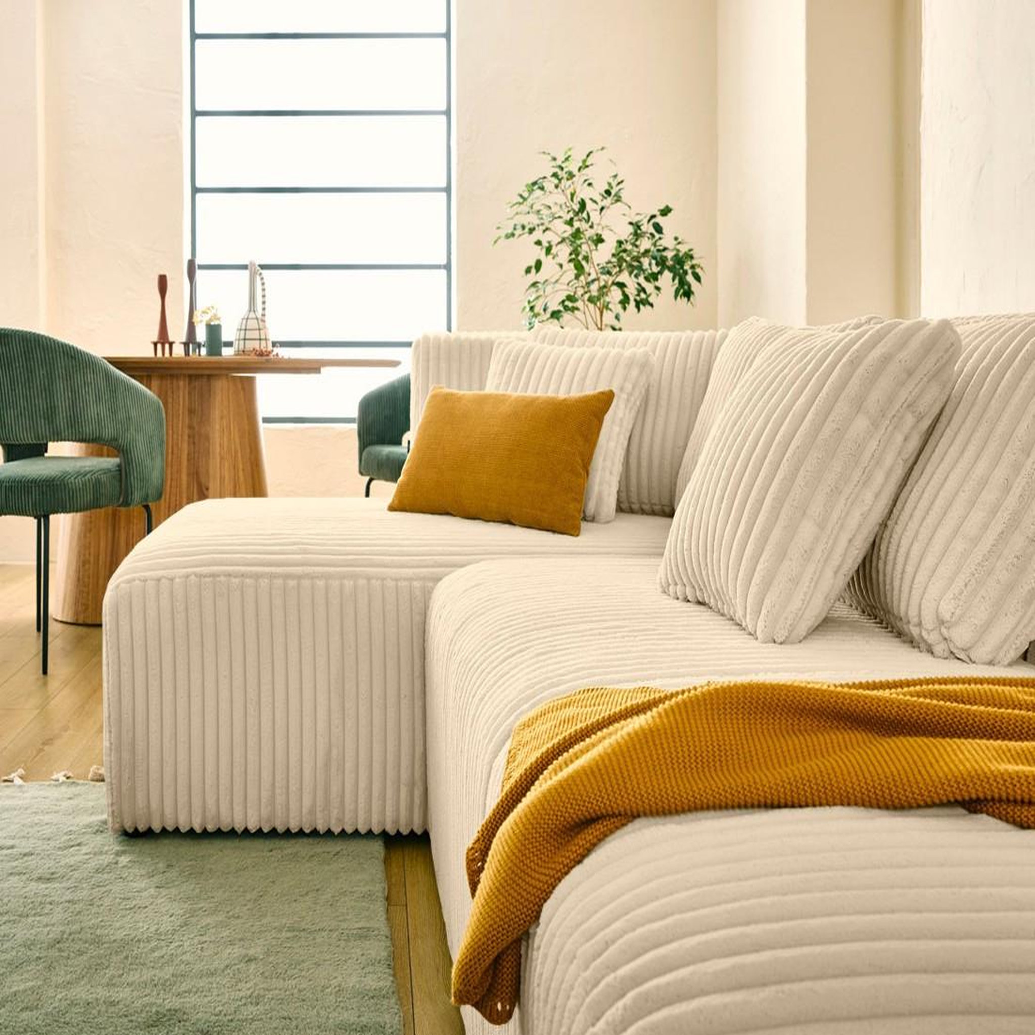 Voir la diapositive 2 : LISA DESIGN Victoire - canapé modulable d'angle gauche 4 places en velours côtelé grosses côtes