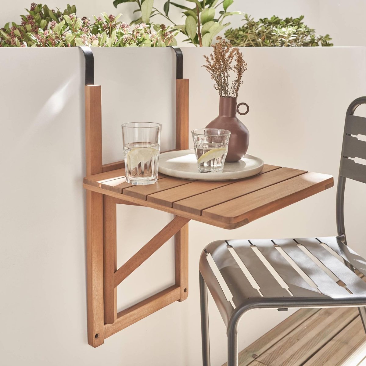 SWEEEK Table d'appoint en bois pour balcon. carrée. rabattable. hauteur ajustable