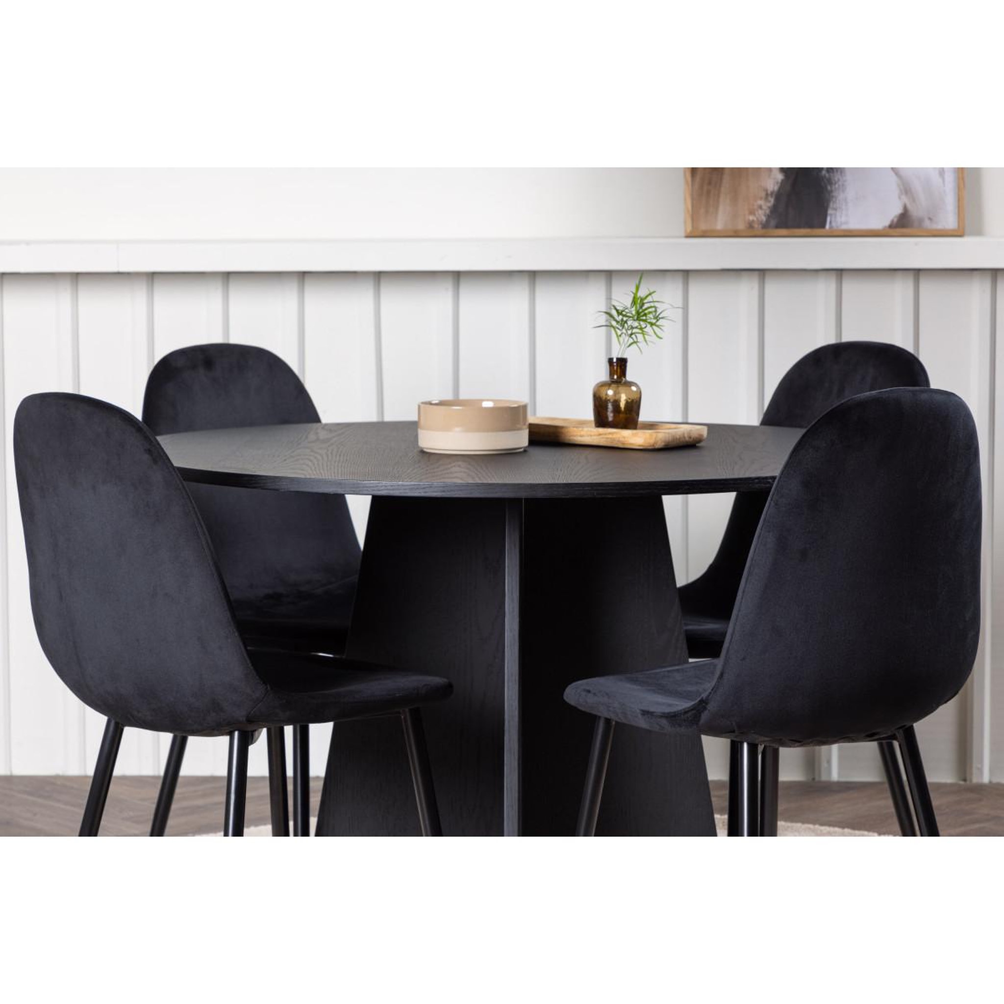 Voir la diapositive 5 : Paris Prix Ensemble table à manger ronde & 4 chaises  bootcut & polar  110cm noir