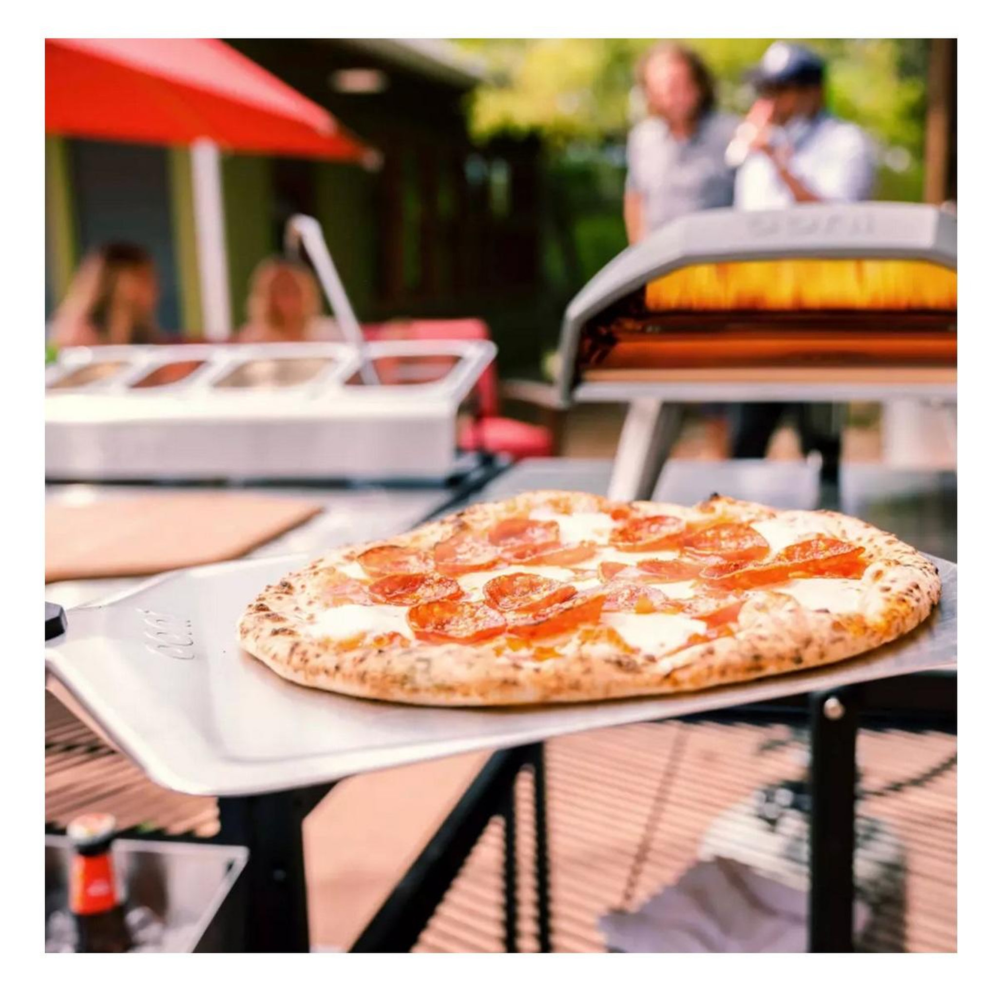 Voir la diapositive 4 : OONI Pelle à pizza 35cm gris - uu-p0a500