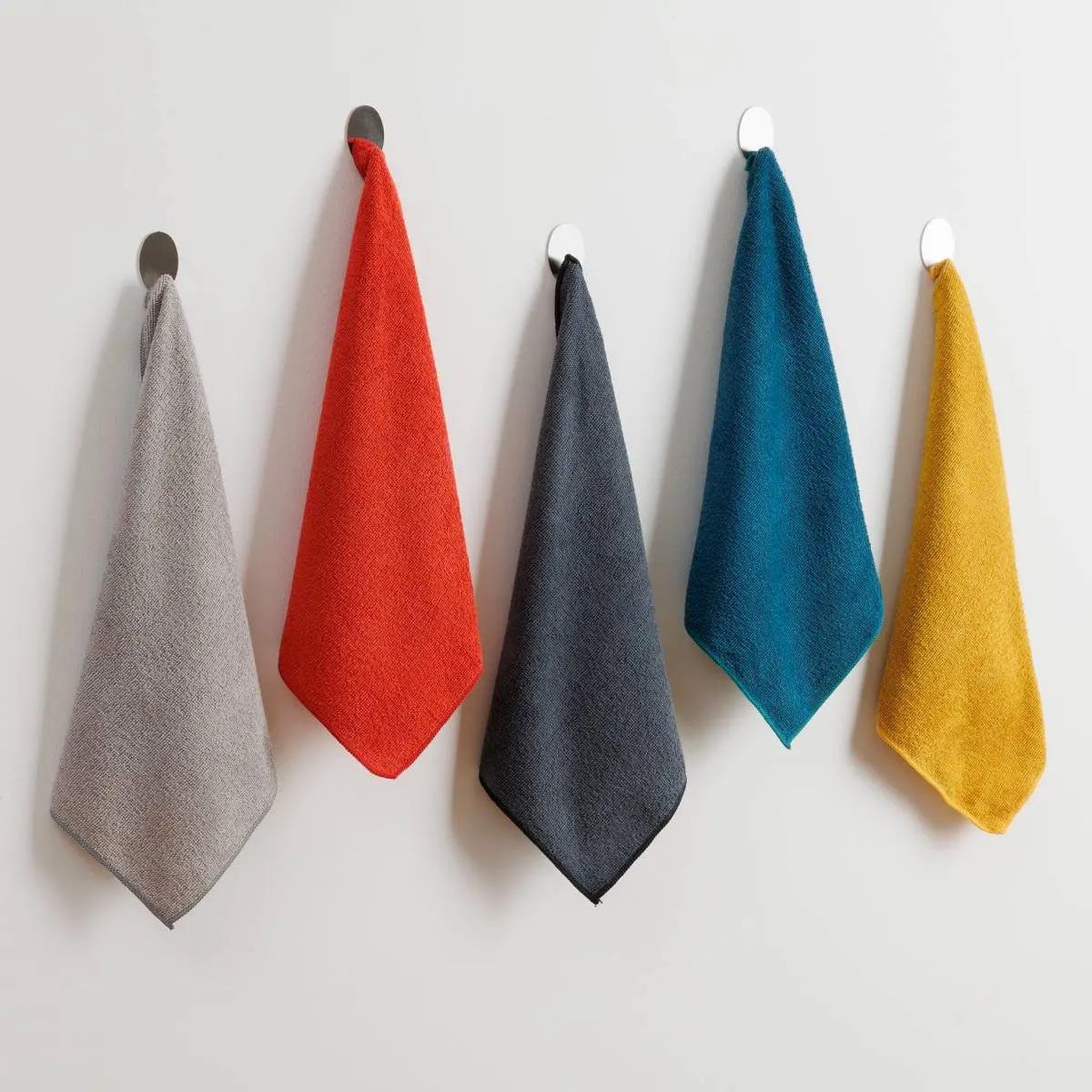 Voir la diapositive 2 : B BASIC & CO Lot de 5 chiffons microfibre  cloa  38cm multicolore