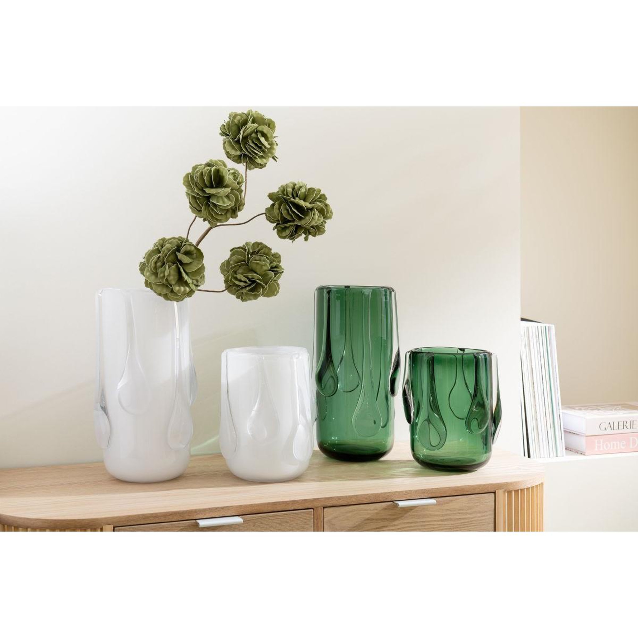 Voir la diapositive 4 : J-LINE Vase design en verre  drippy  33cm vert