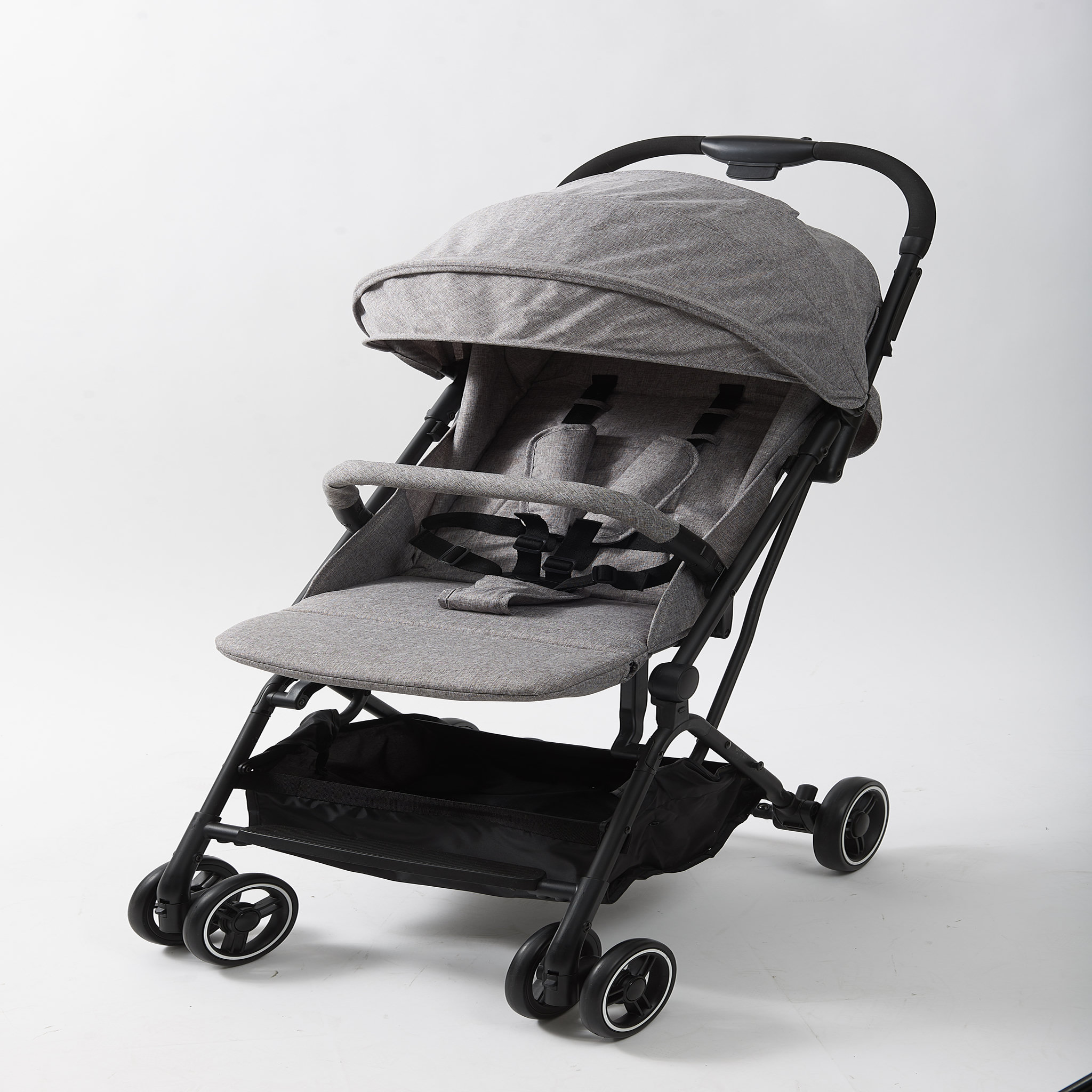 Voir la diapositive 1 : AUCHAN BABY Poussette shopper ultra compacte Lali