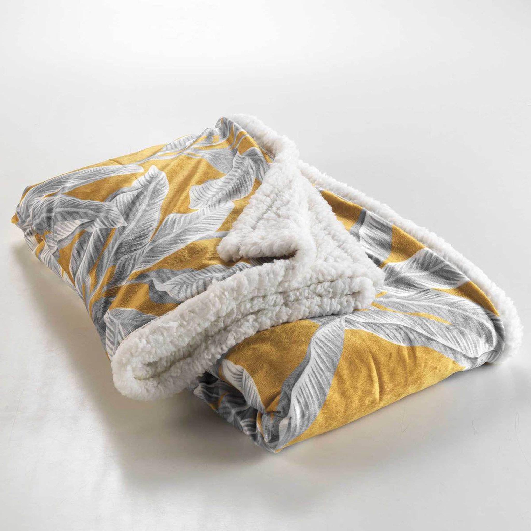 Douceur d'Intérieur Plaid velours imprimé  sherpa isibelle  125x150cm multicolore