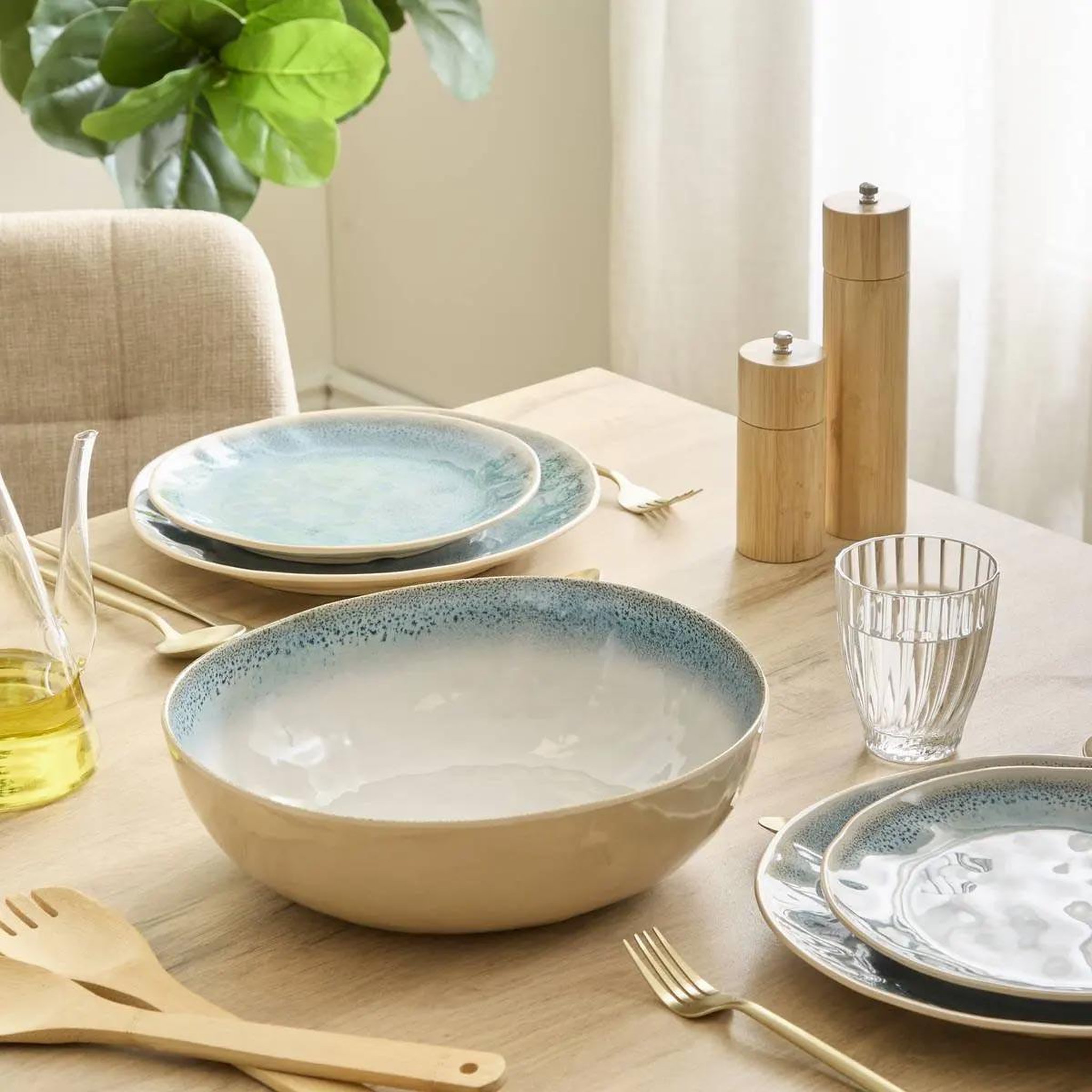 Voir la diapositive 2 : SECRET DE GOURMET Saladier en mélamine  pia  29cm bleu