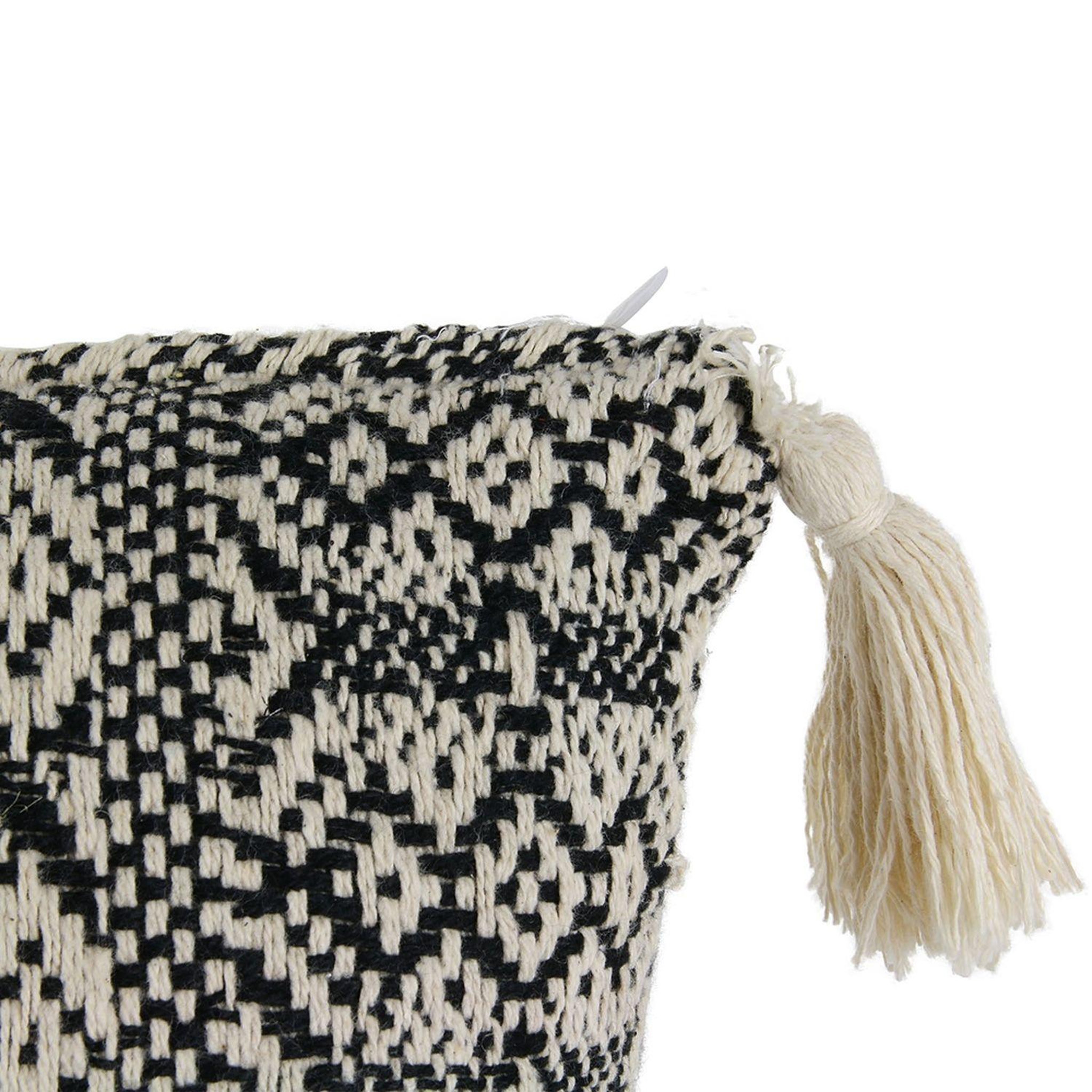 Voir la diapositive 3 : The Home Deco Factory Coussin à pompons ethnique - l. 40 x l. 40 cm - beige