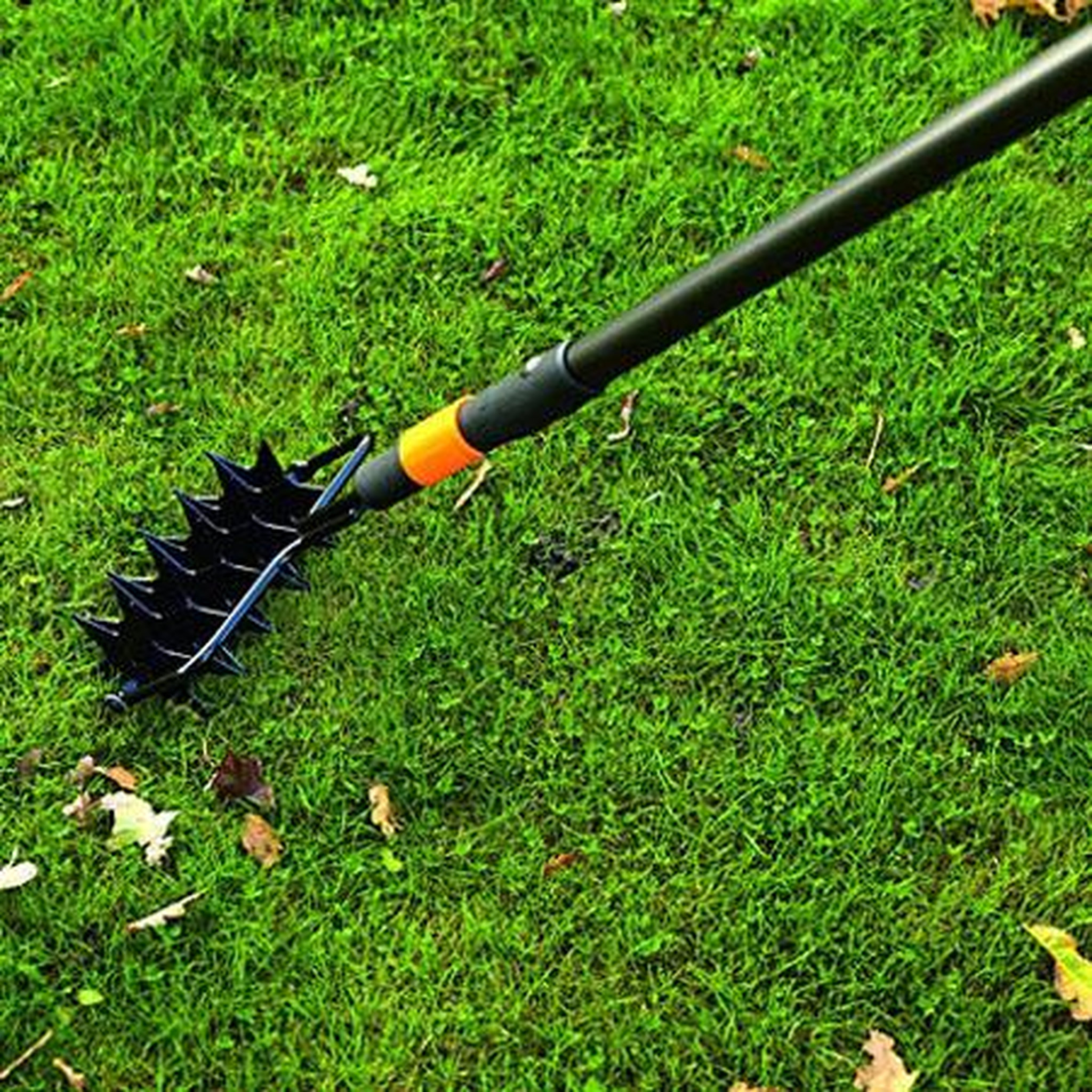 Voir la diapositive 2 : FISKARS Aérateur Quikfit