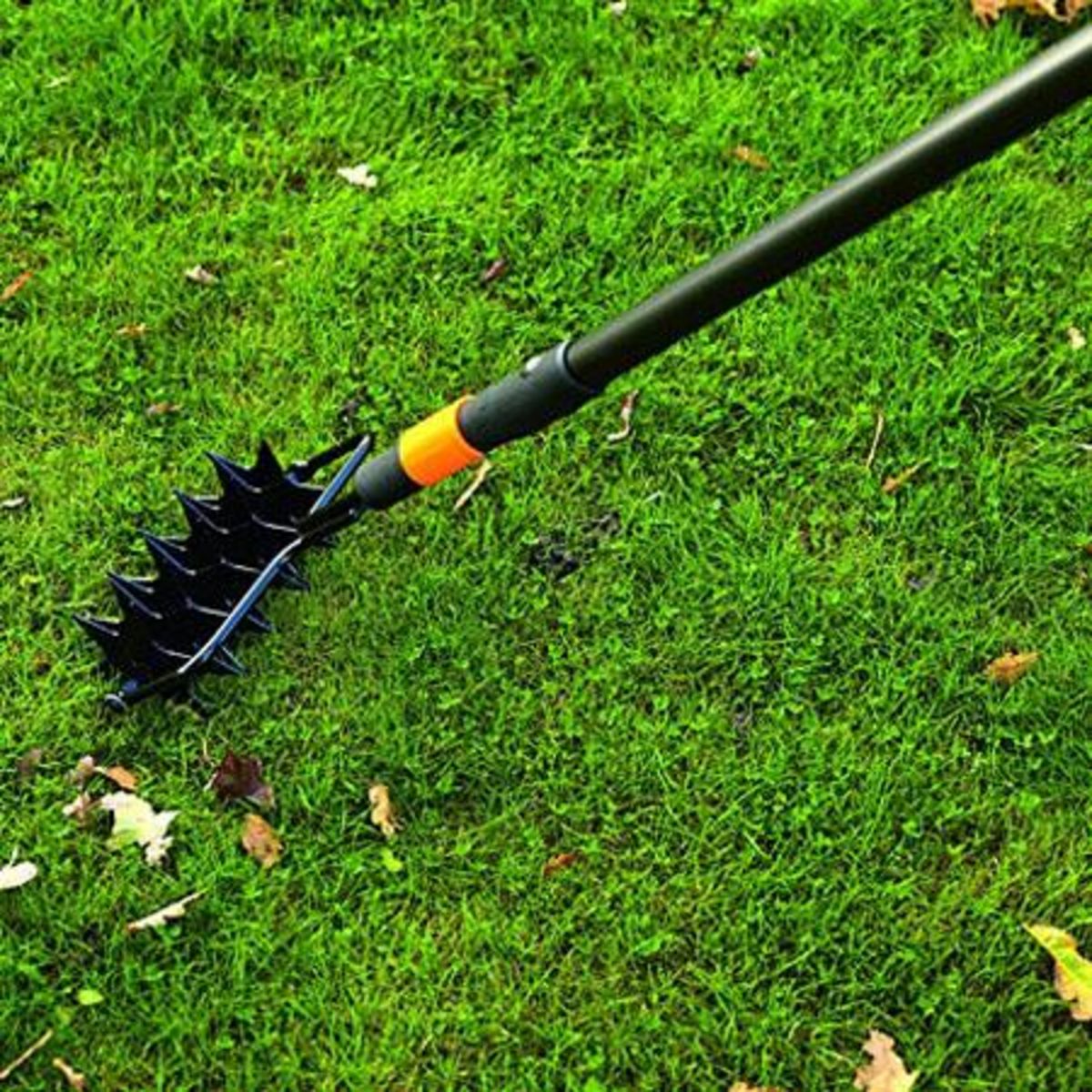 FISKARS Aérateur Quikfit