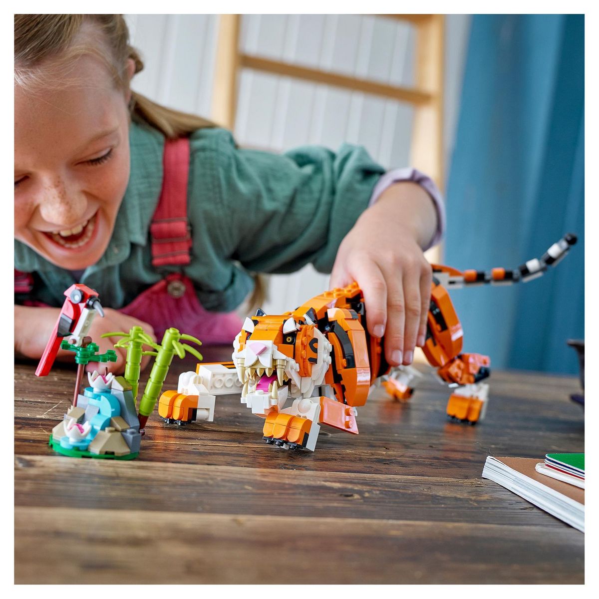 LEGO Creator 3 en 1 31129 Sa Majesté le Tigre, Jouet pour Filles et Garçons dès 9 Ans