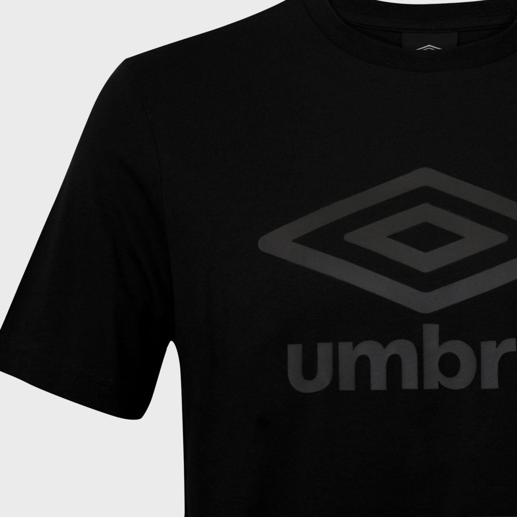 Voir la diapositive 2 : UMBRO T-shirt homme col rond regular en coton 160 gsm basic core logo