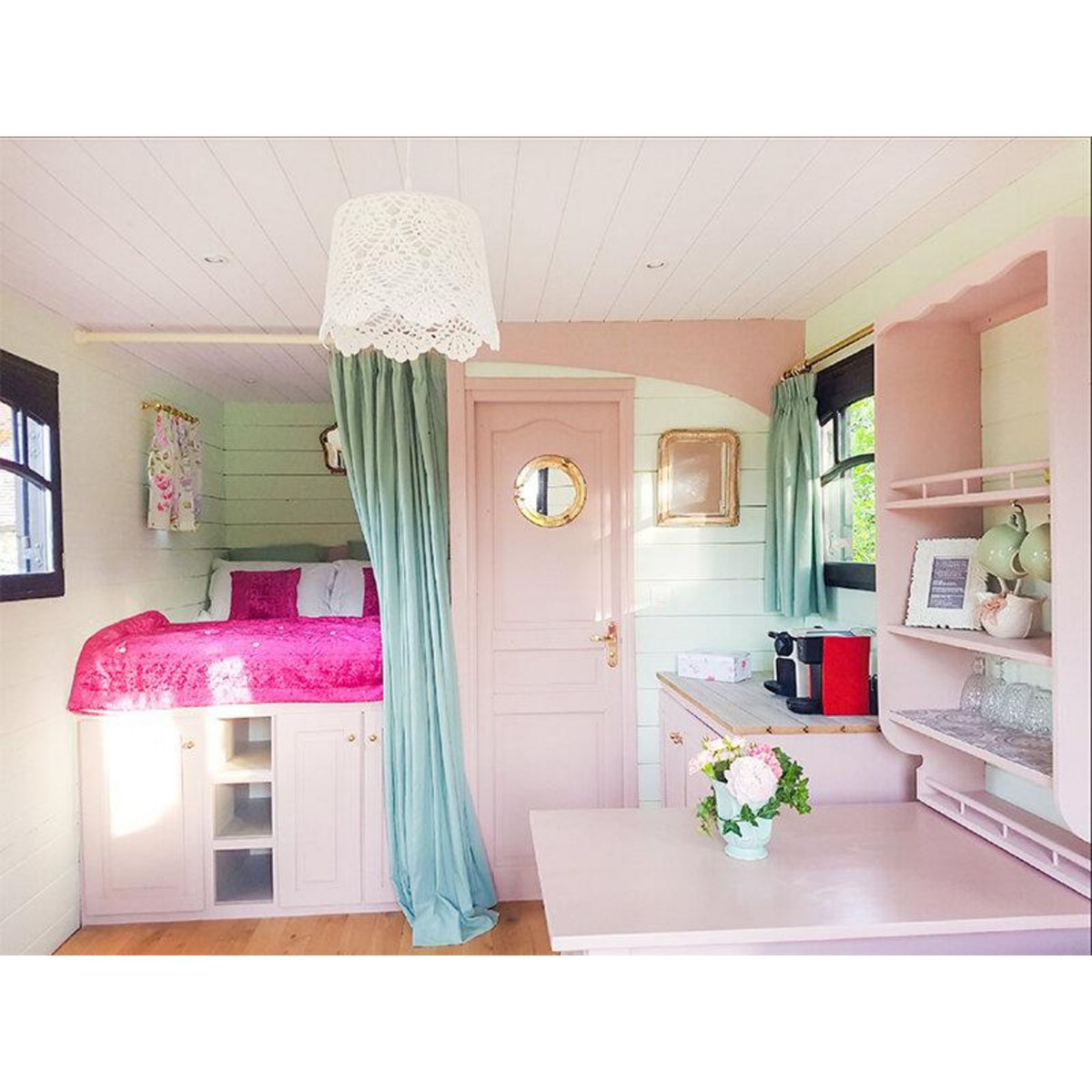 Smartbox Séjour insolite près de Troyes : 4 jours en roulotte et balade de 2h en Citroën 2 CV - Coffret Cadeau Séjour