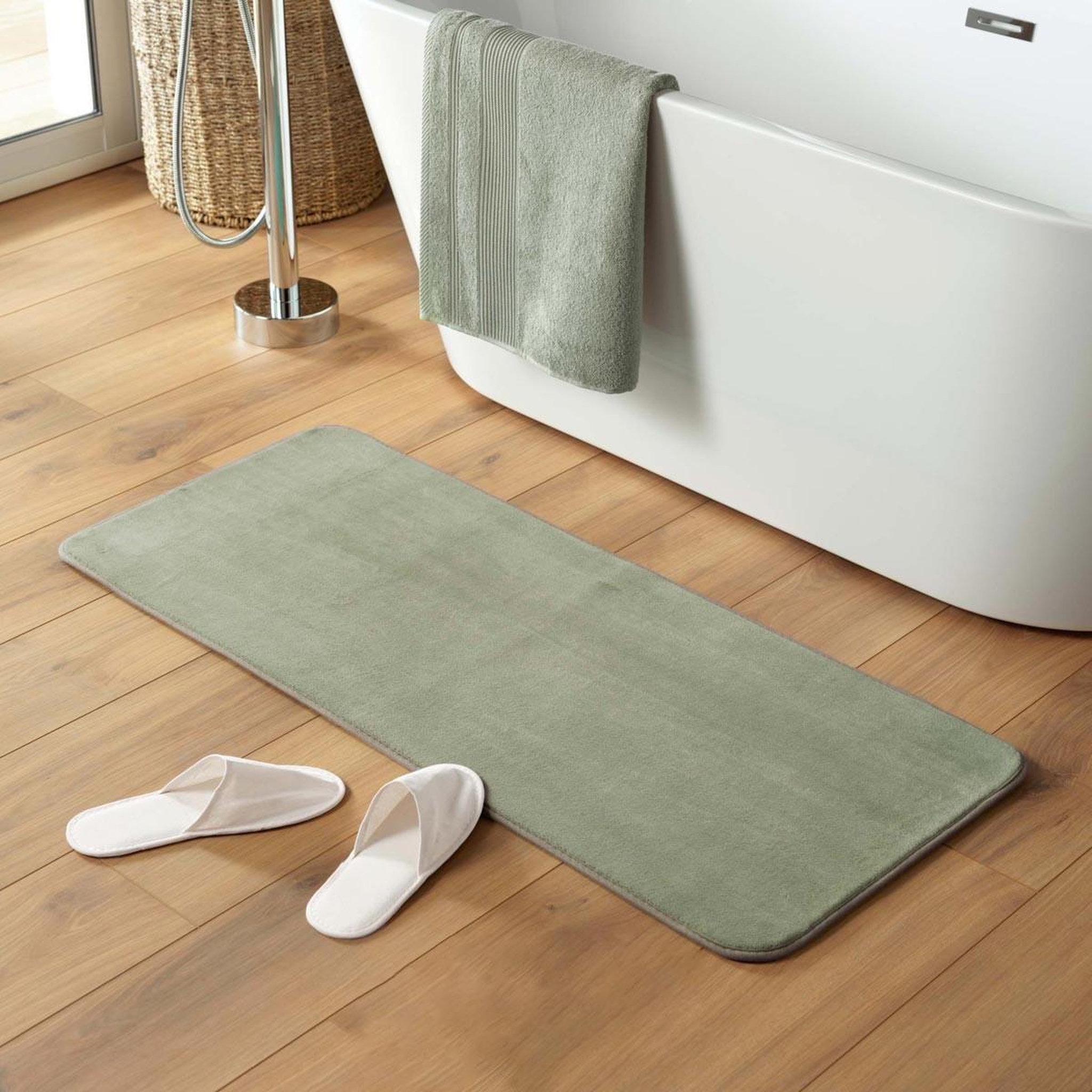 Voir la diapositive 2 : Douceur d'Intérieur Tapis de bain microfibre  vitamine  50x120cm sauge