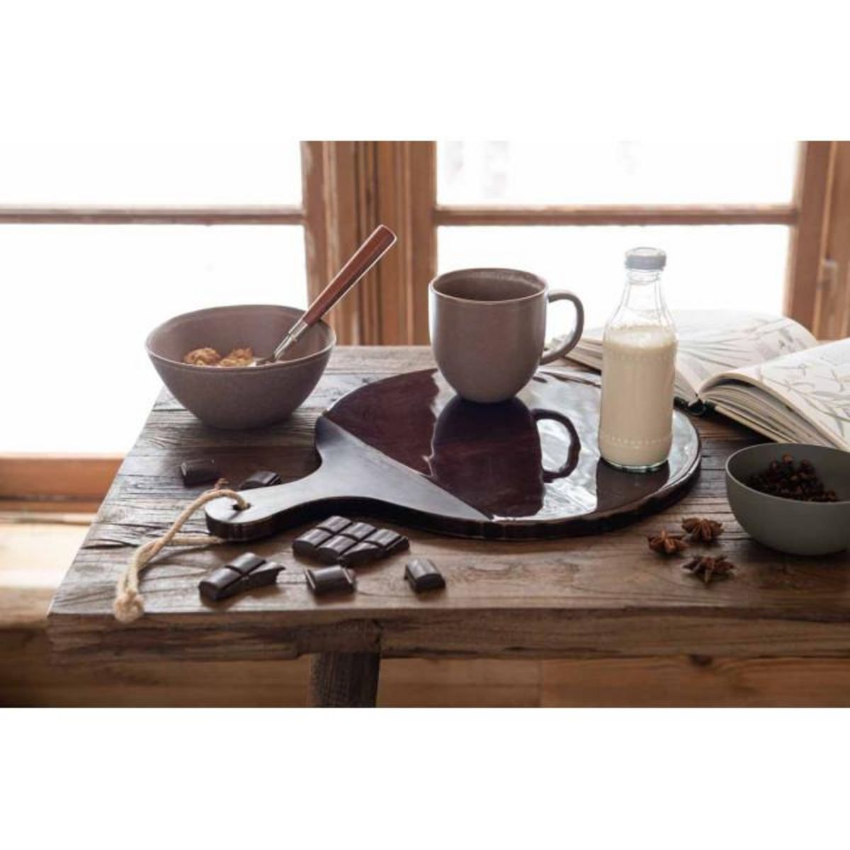 Paris Prix Planche à Découper en Bois  Pyra  60cm Noir