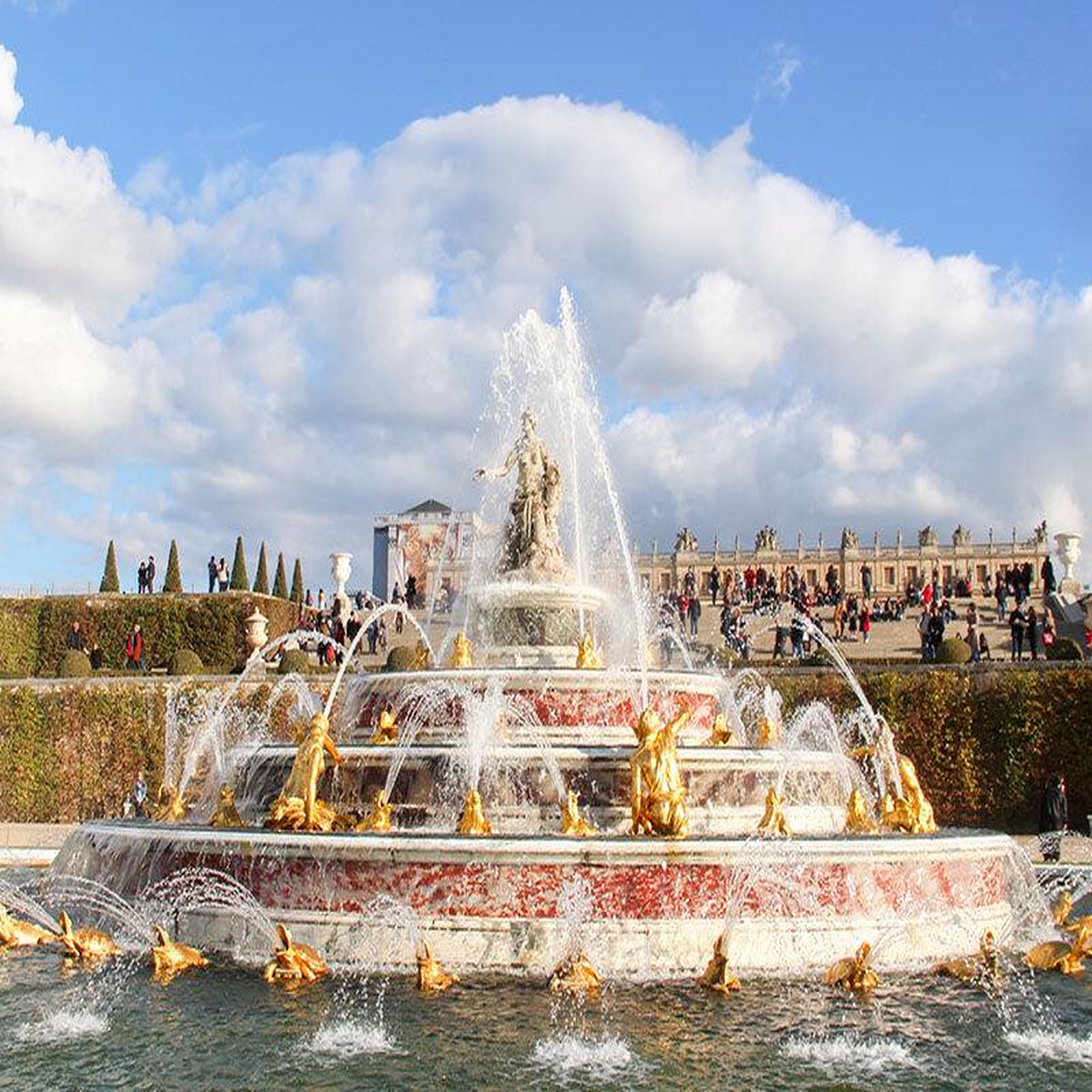 Voir la diapositive 2 : Smartbox Visite guidée fascinante du château de Versailles et ses jardins - Coffret Cadeau Sport & Aventure