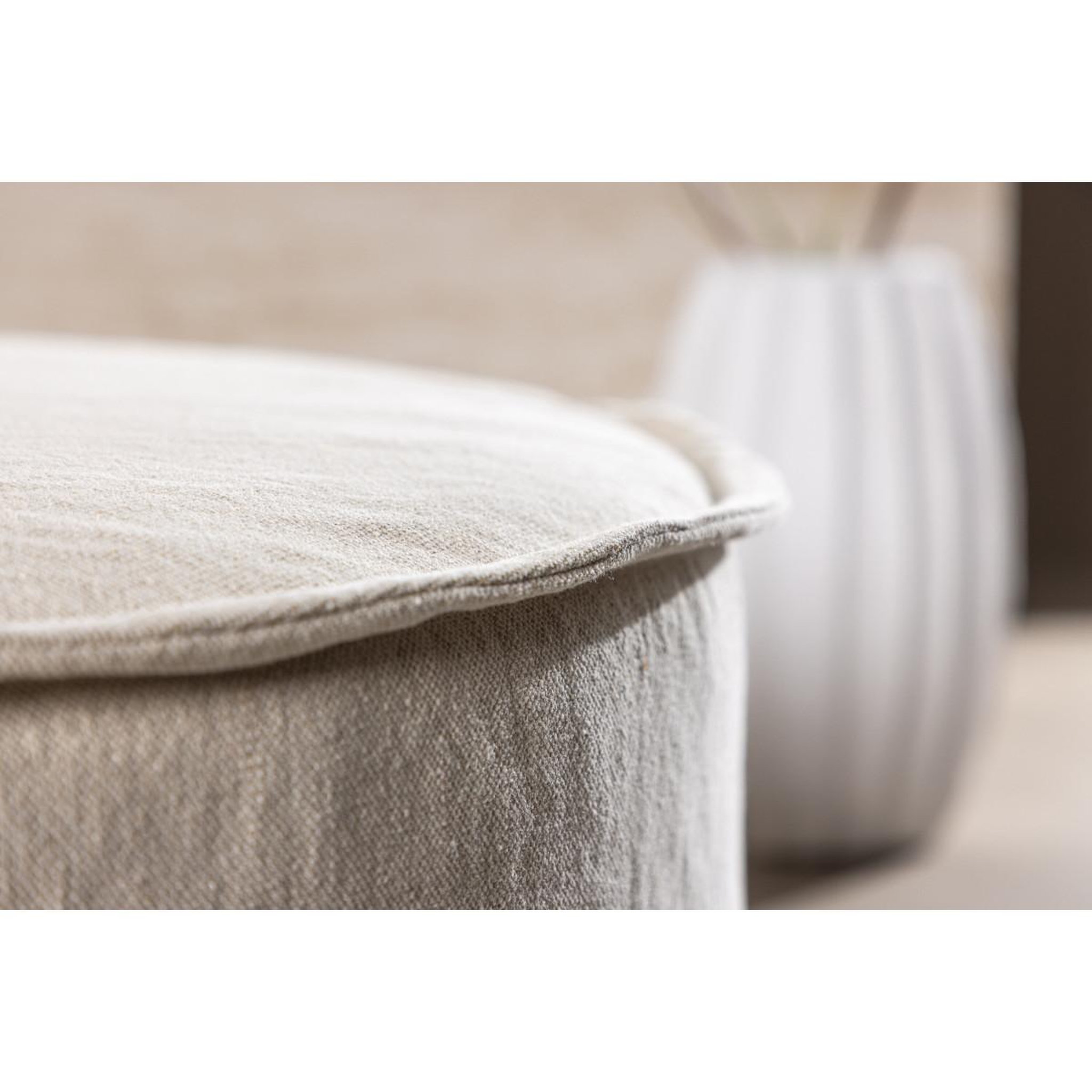Voir la diapositive 6 : Paris Prix Pouf effet lin  vindo  101cm beige