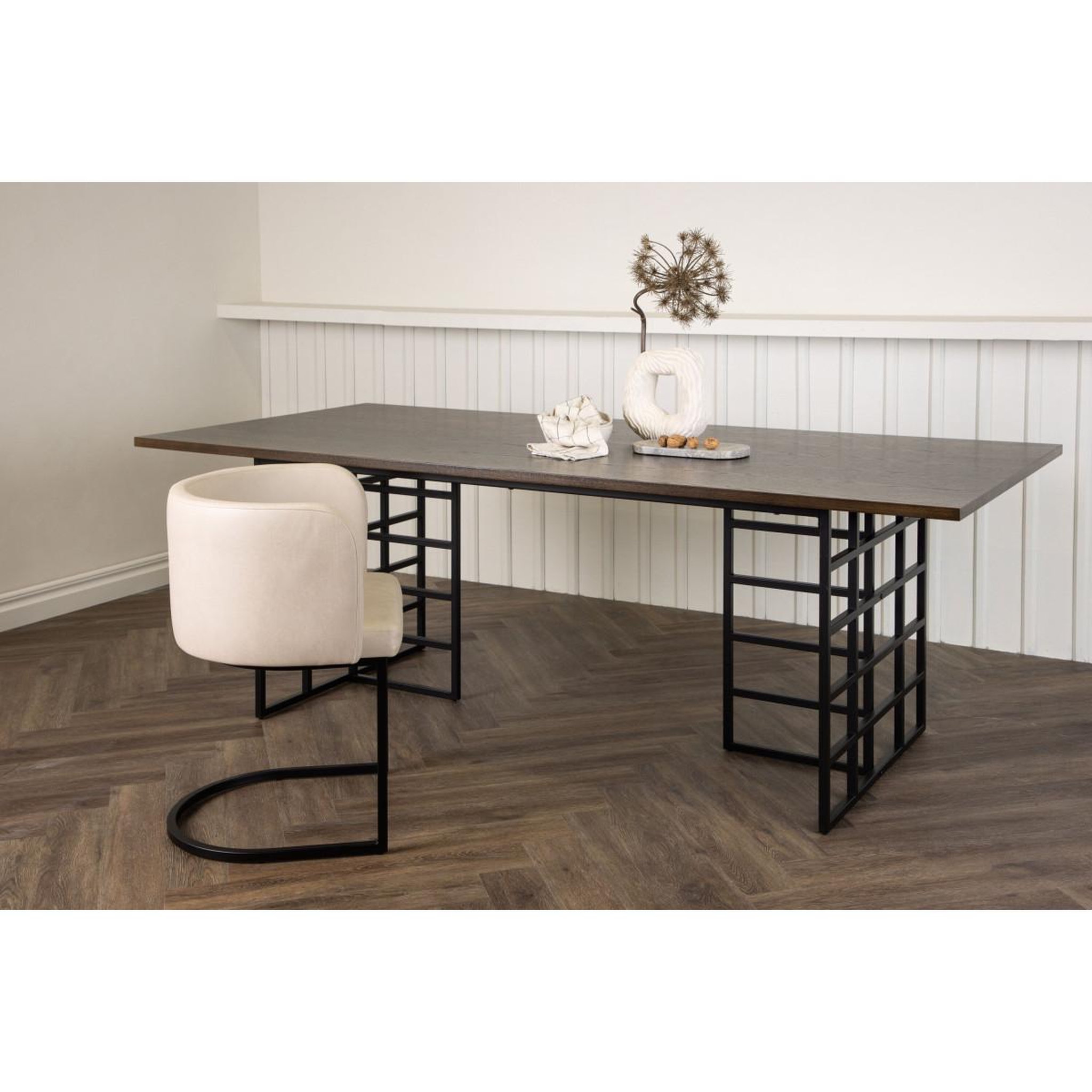 Voir la diapositive 6 : Paris Prix Table à manger design  ystad  220cm marron