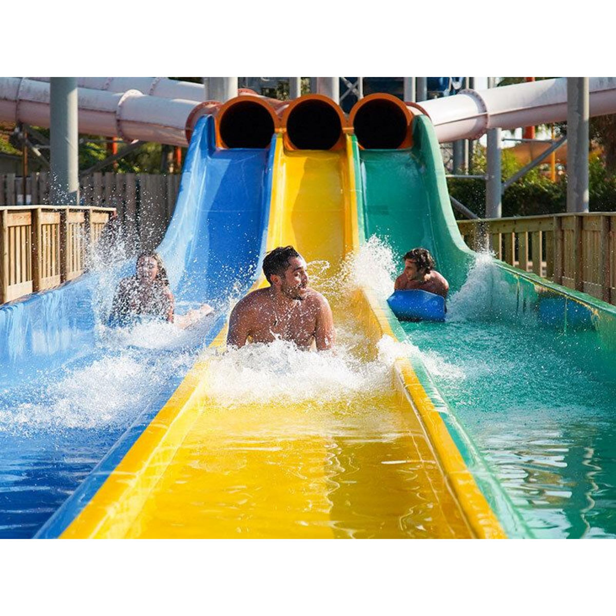 Smartbox Journée au parc Aquasplash à Antibes : 1 entrée adulte et 1 entrée enfant - Coffret Cadeau Sport & Aventure