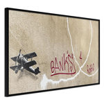 Paris Prix Affiche Murale Encadrée  Banksy Love Plane. Coloris disponibles : Jaune, Noir
