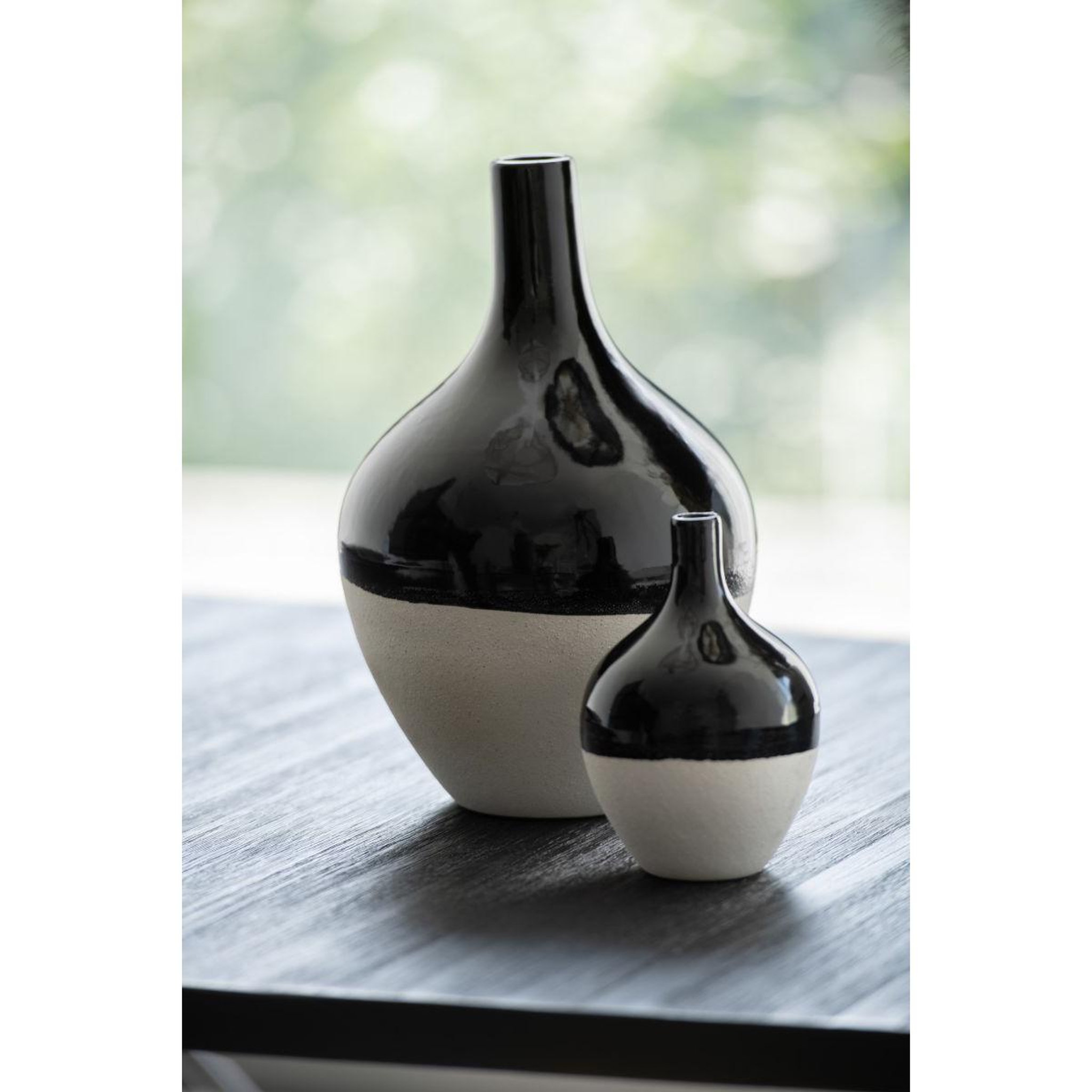 Voir la diapositive 3 : J-LINE Vase déco en porcelaine  iva  32cm noir & blanc