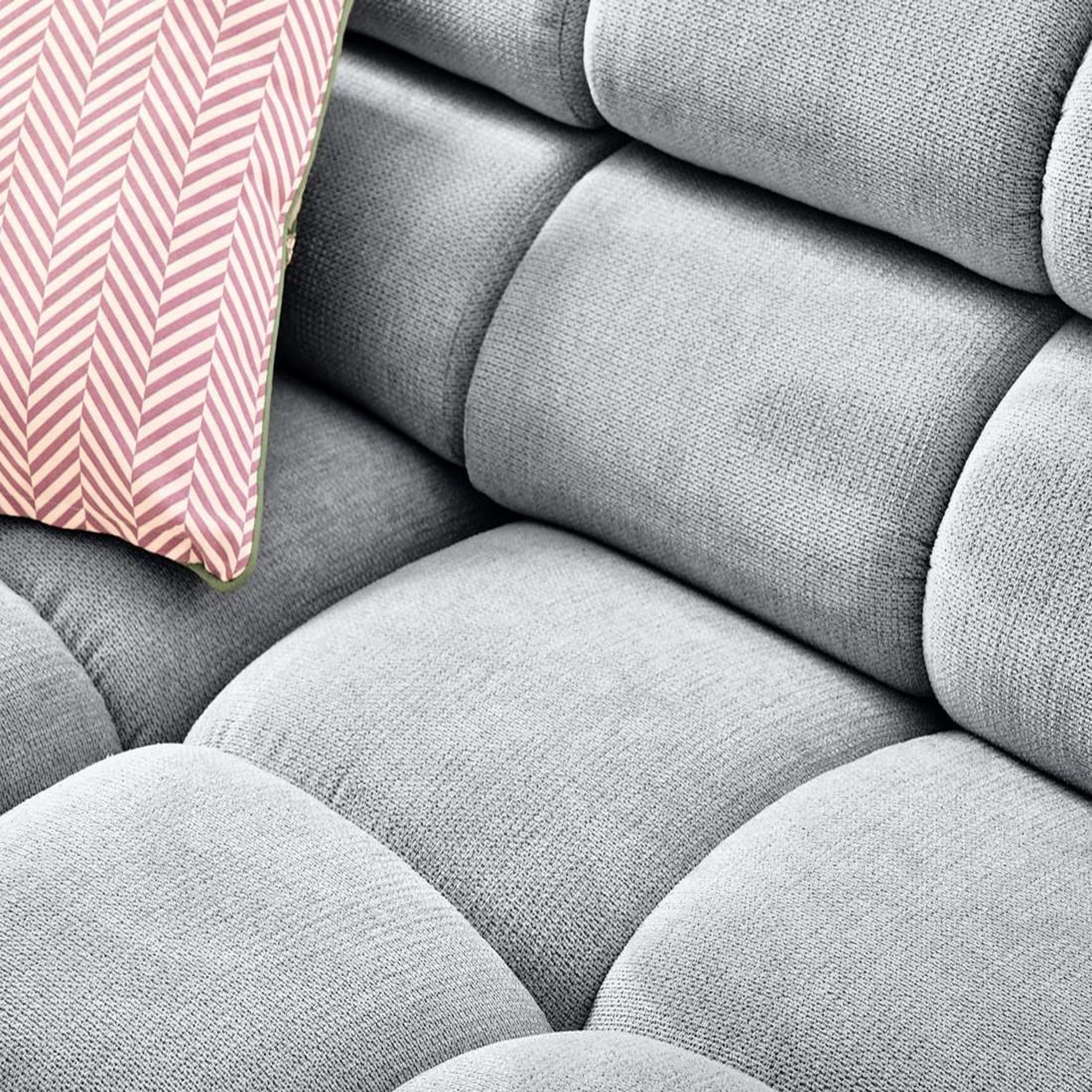 Voir la diapositive 2 : LISA DESIGN Matera - canapé d'angle droit 4 places avec têtières réglables en tissu texturé