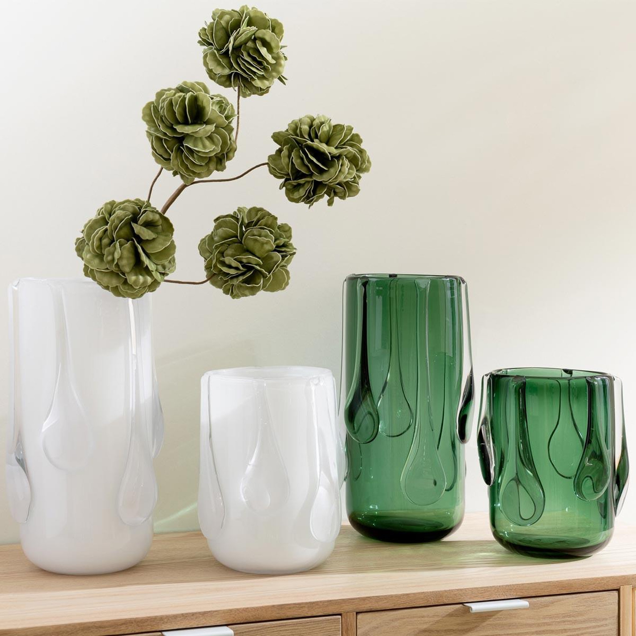 Voir la diapositive 3 : J-LINE Vase design en verre  drippy  33cm vert