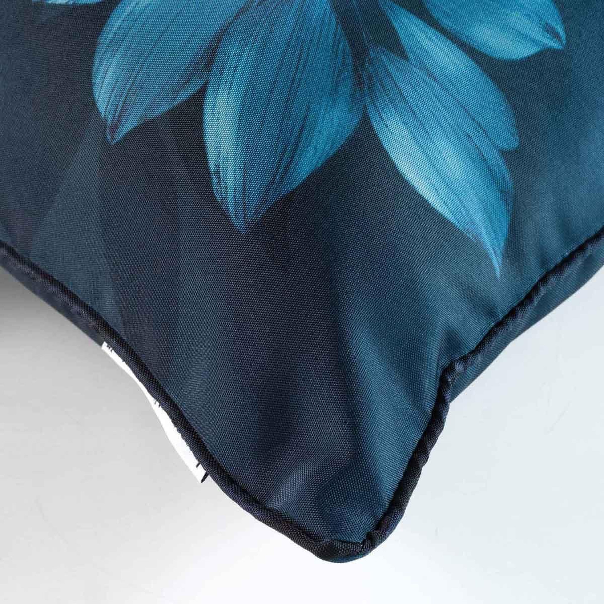 Voir la diapositive 3 : Douceur d'Intérieur Coussin déco imprimé  belline  30x50cm bleu