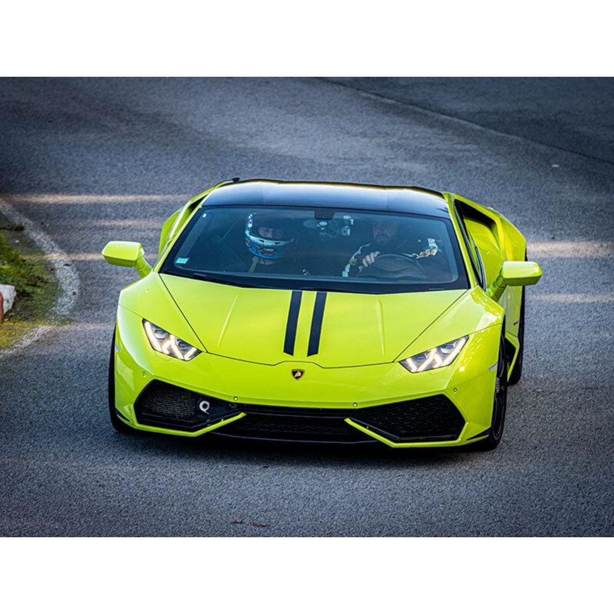 Smartbox Stage de pilotage : 4 tours sur le circuit de Trappes en Lamborghini Huracán - Coffret Cadeau Sport & Aventure