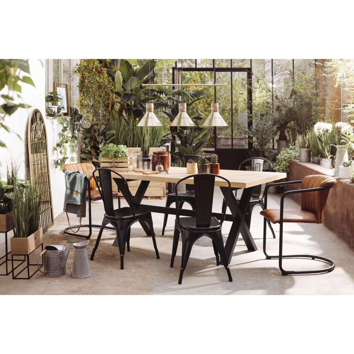 ATMOSPHERA Table à manger en bois pour 6 personnes STEJA - Marron et noir