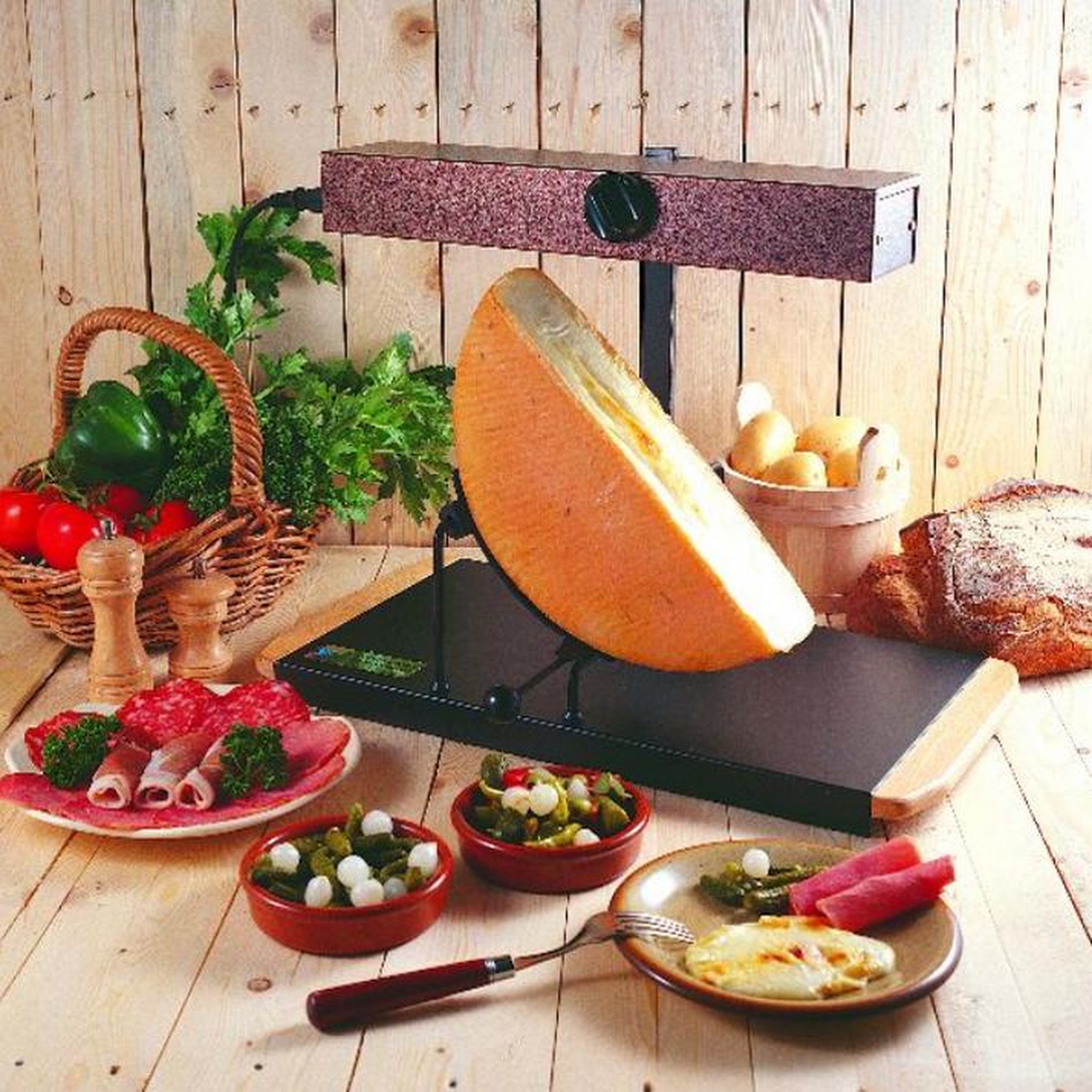 Voir la diapositive 2 : BRON COUCKE Appareil à raclette fromage traditionnel 1/2 meule - RACL05