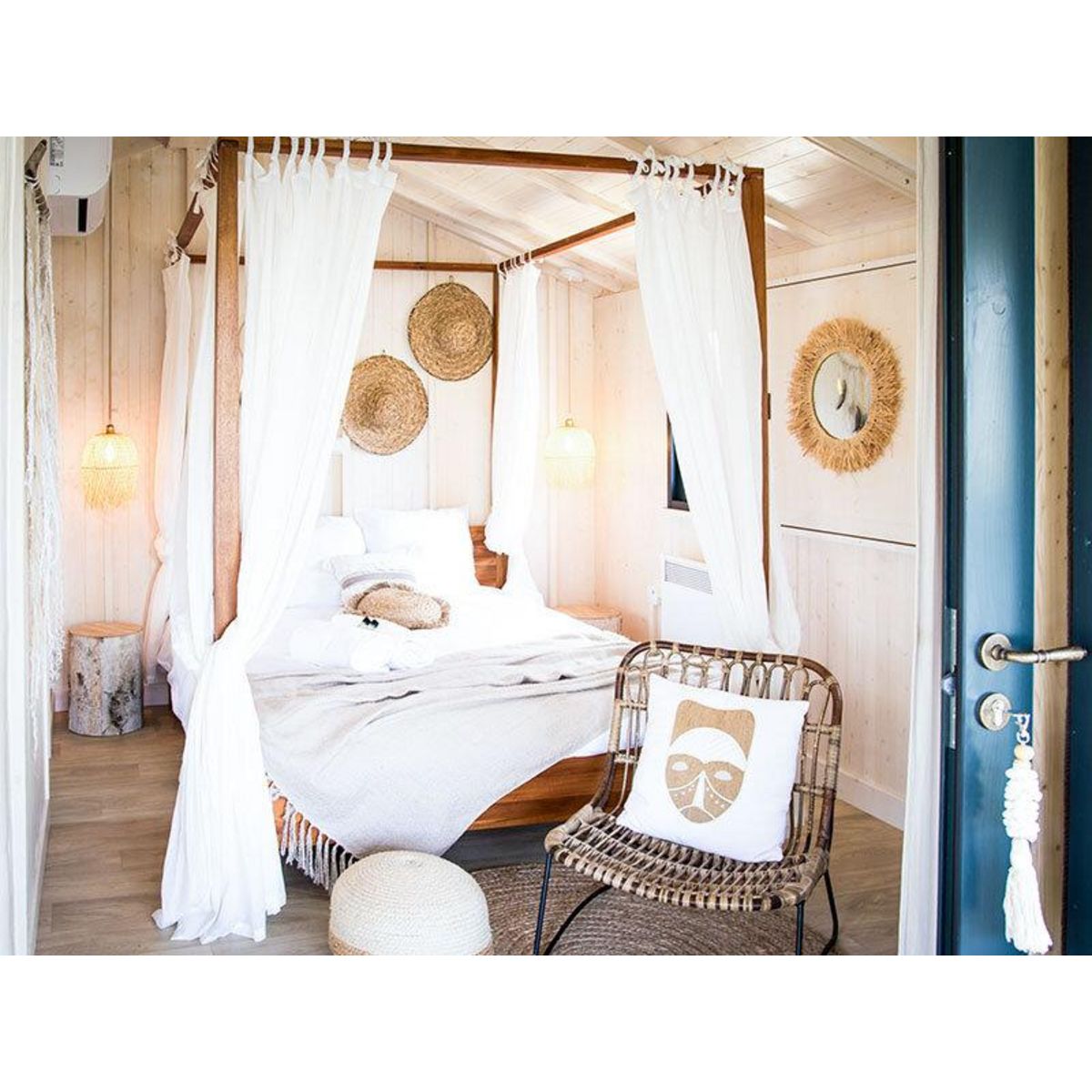 Smartbox Échappée insolite : 2 jours en cabane vue lac avec bain bouillonnant privatif près de Toulouse - Coffret Cadeau Séjour