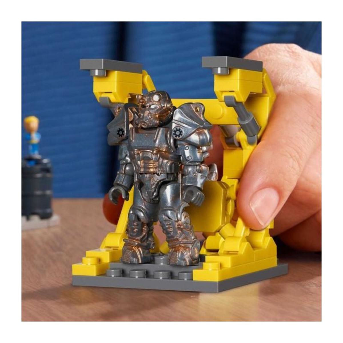 Mega Brands MEGA Fall out red rocket - HXT00