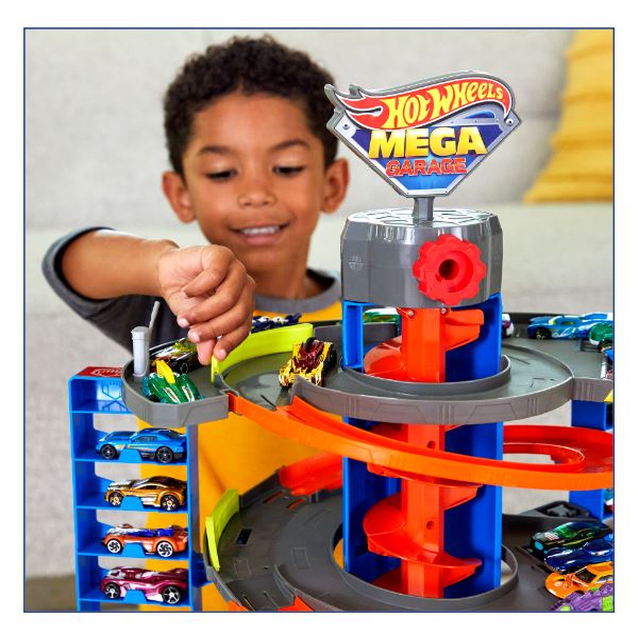 Voir la diapositive 7 : HOT WHEELS Hot Wheels City 50 méga Garage