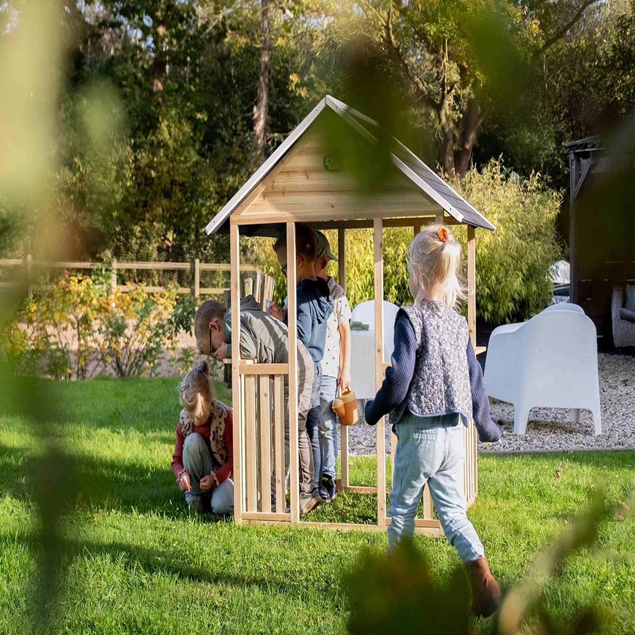 Voir la diapositive 2 : EXIT TOYS Maisonnette en bois pour enfants panorama 100 - exit toys
