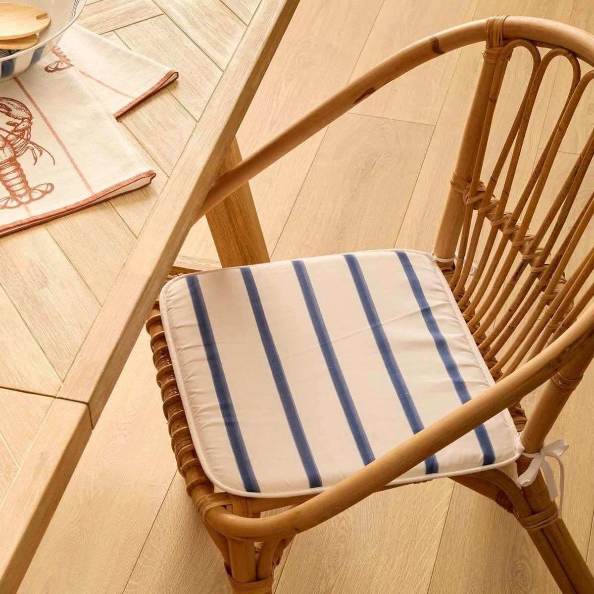 ATMOSPHERA Galette de Chaise à Rayures  Océania  39x39cm Blanc
