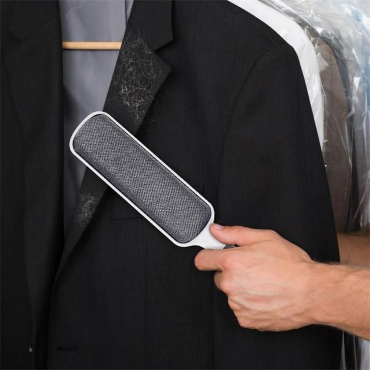 Paris Prix Lot de 2 Brosses pour Textile  Anti-Peluches  32cm Gris