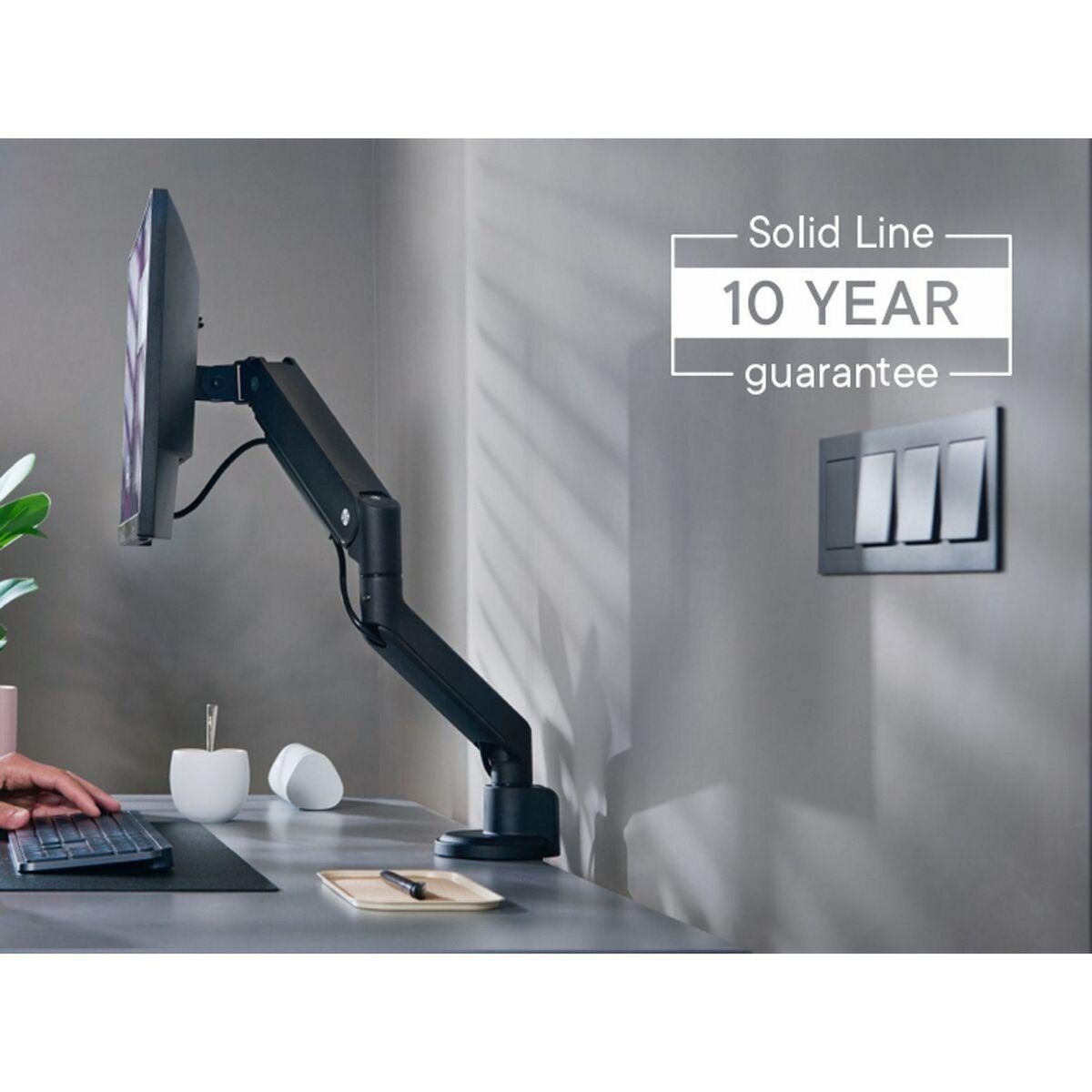 One For All Support écran PC Single Arm Noir 13- 35 pouces Orientable