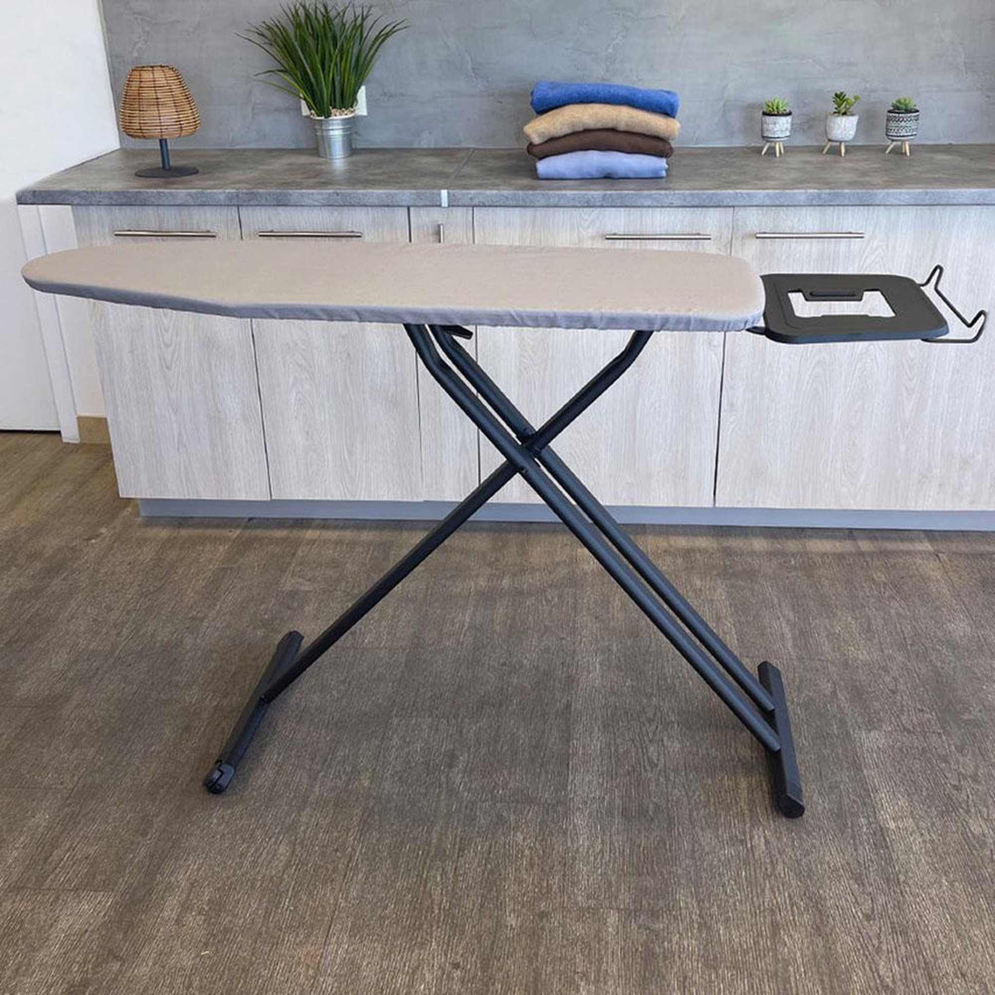 Voir la diapositive 2 : Kitchen move Table à repasser 125x40cm - bat-perfect