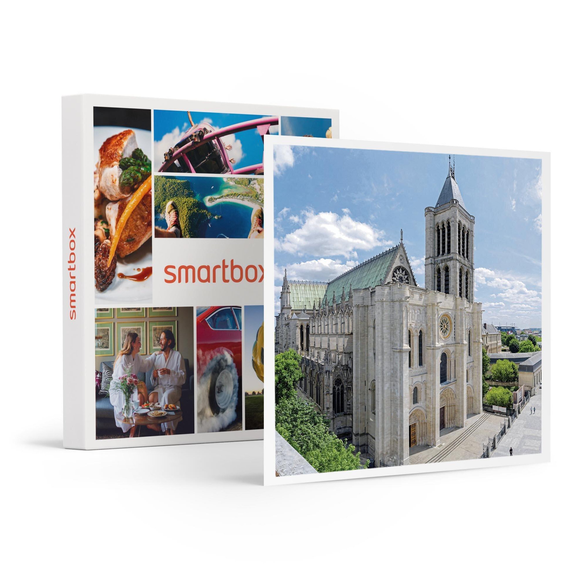 Voir la diapositive 1 : Smartbox Trésors de Paris et sa région : visite guidée insolite d'1h30 pour 5 - Coffret Cadeau Sport & Aventure