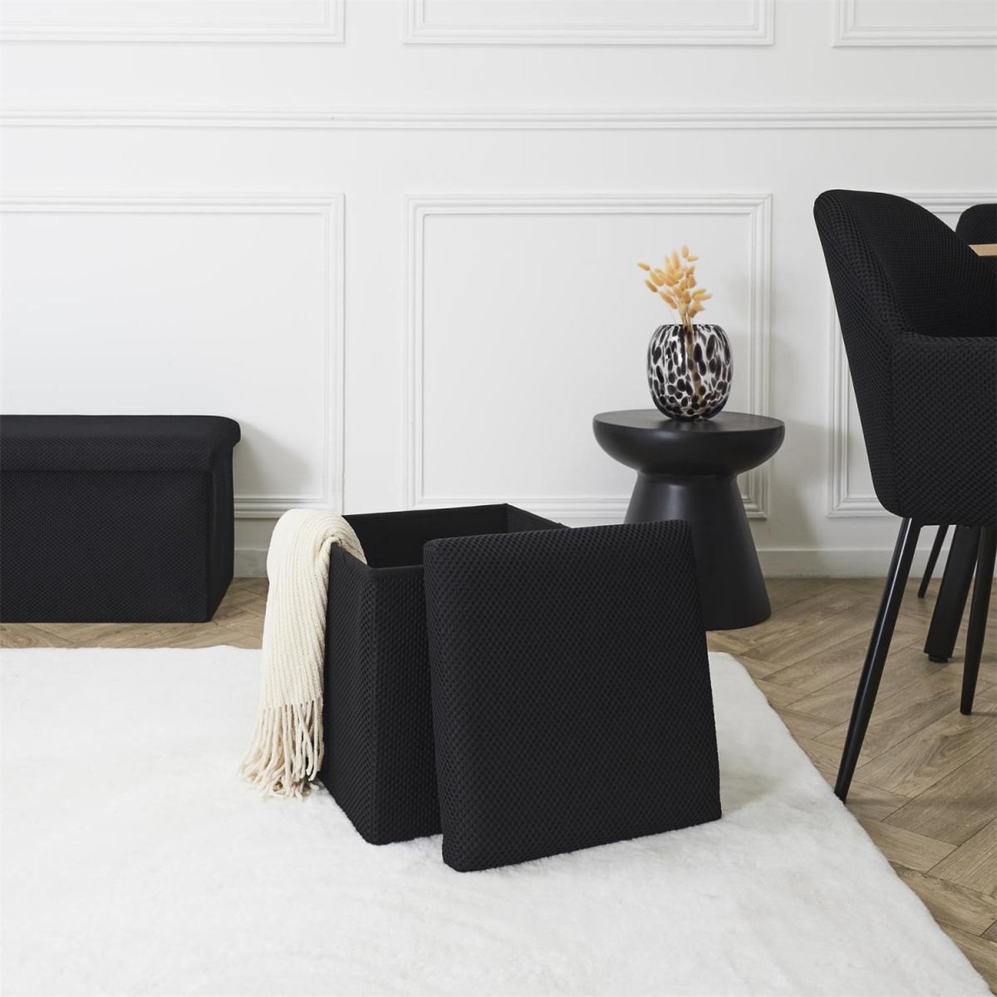 Voir la diapositive 6 : The Home Deco Factory Pouf coffre pliable  atome  38cm noir